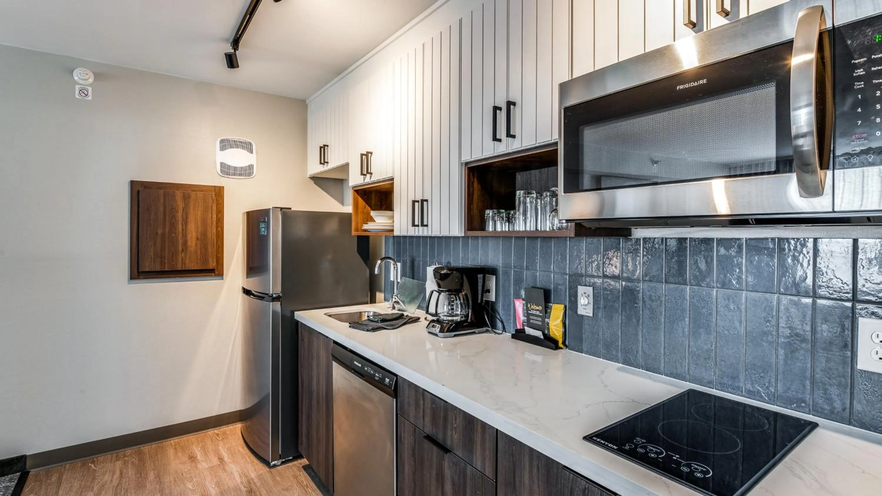 Coffee/tea facilities in Staybridge Suites Dallas Market Ctr Love Field by IHG