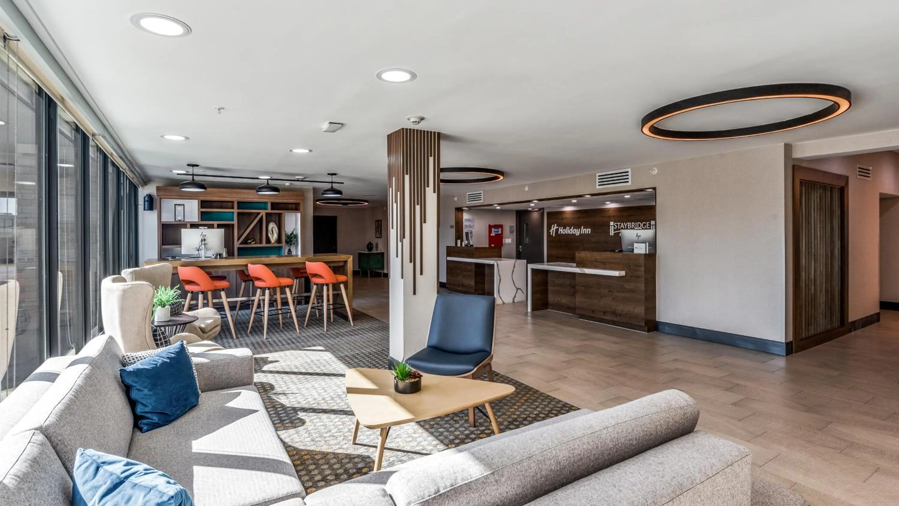 Lobby or reception in Staybridge Suites Dallas Market Ctr Love Field by IHG