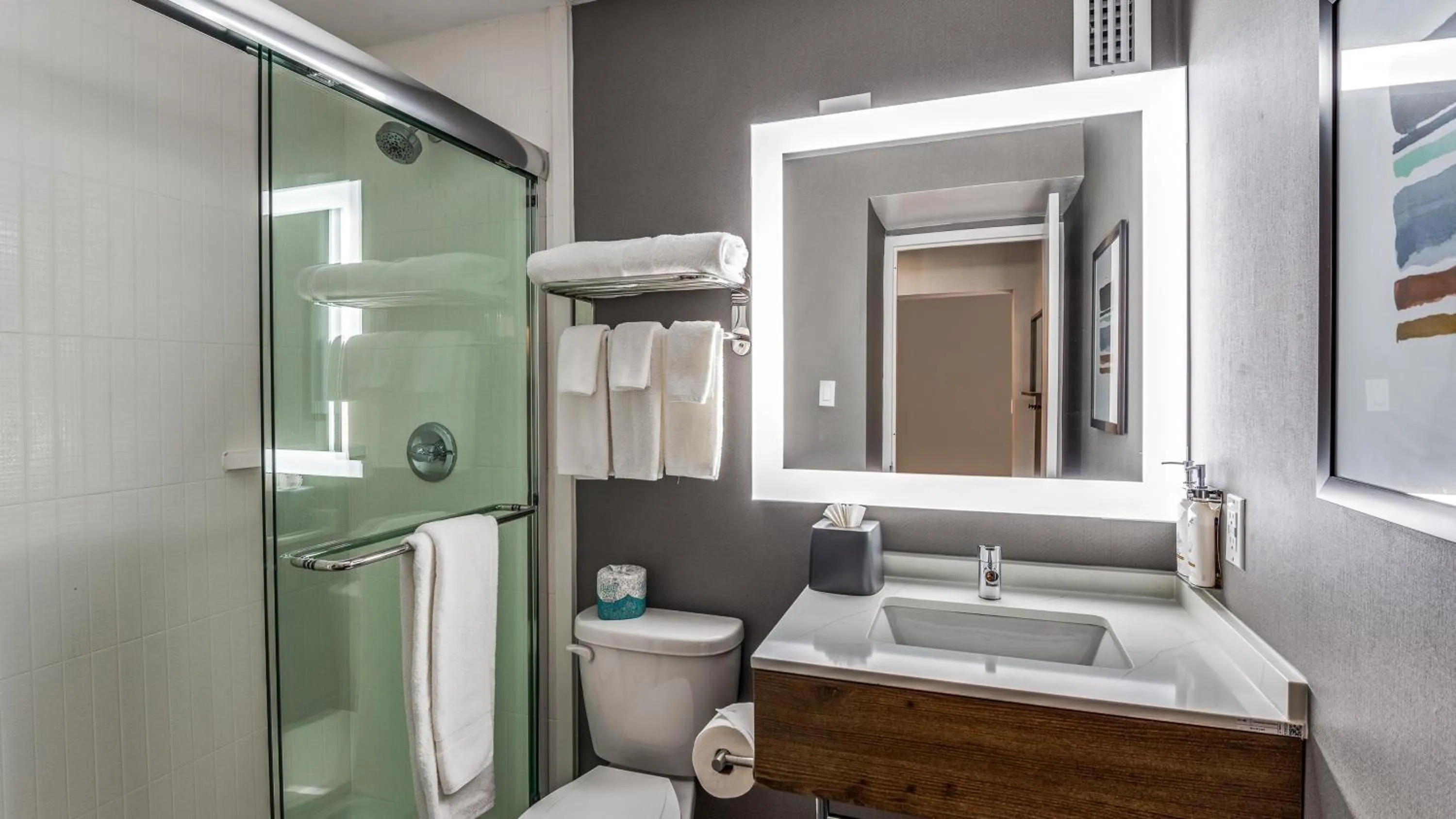 Photo of the whole room in Staybridge Suites Dallas Market Ctr Love Field by IHG