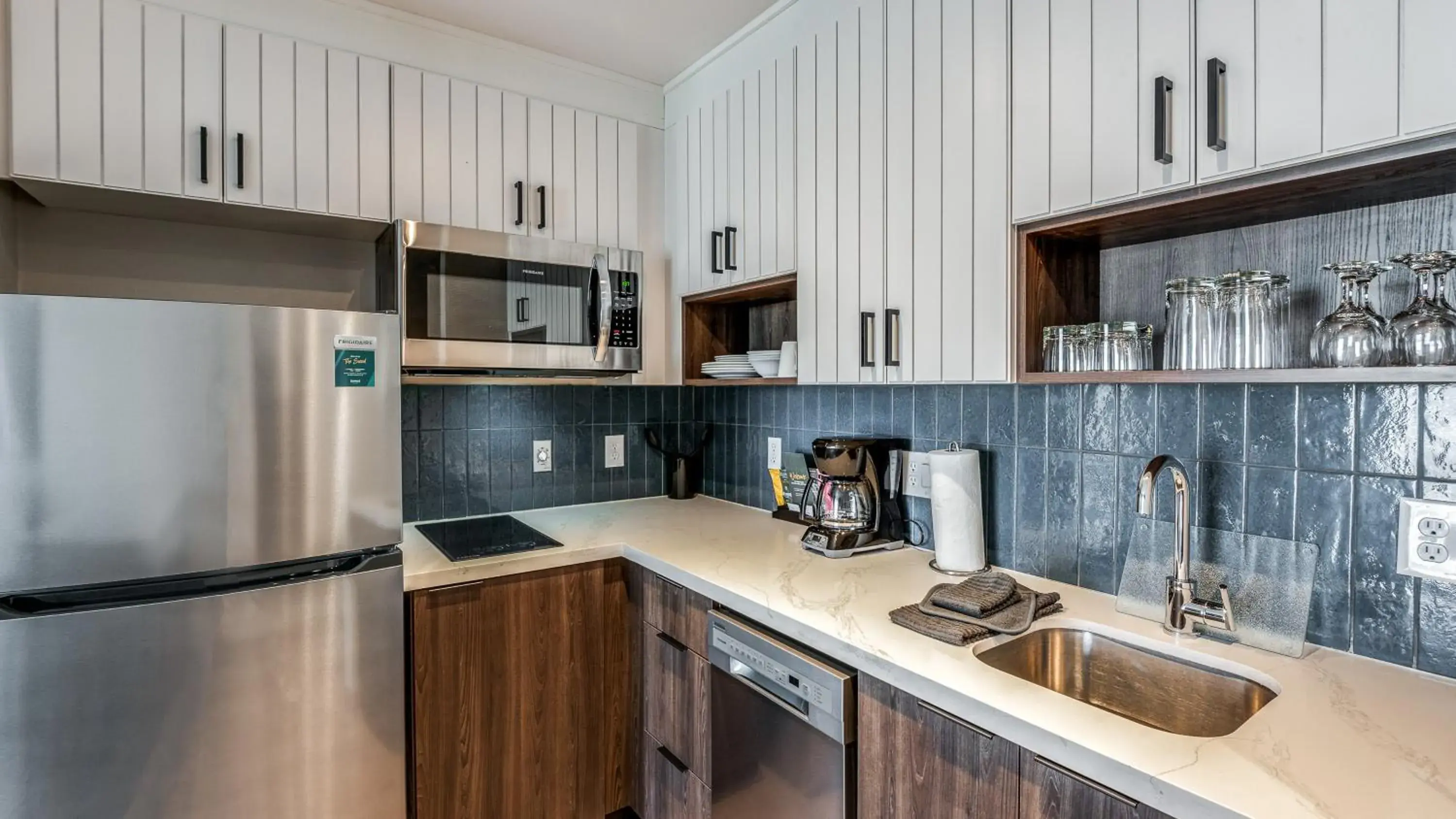 One-Bedroom Suite in Staybridge Suites Dallas Market Ctr Love Field, an IHG Hotel One-Bedroom Suite in Staybridge Suites Dallas Market Ctr Love Field, an IHG Hotel