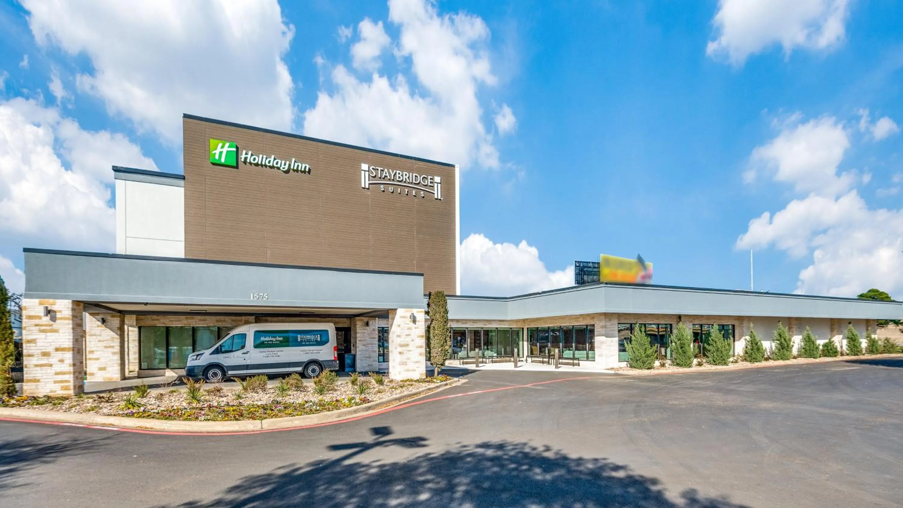 Property building in Staybridge Suites Dallas Market Ctr Love Field by IHG