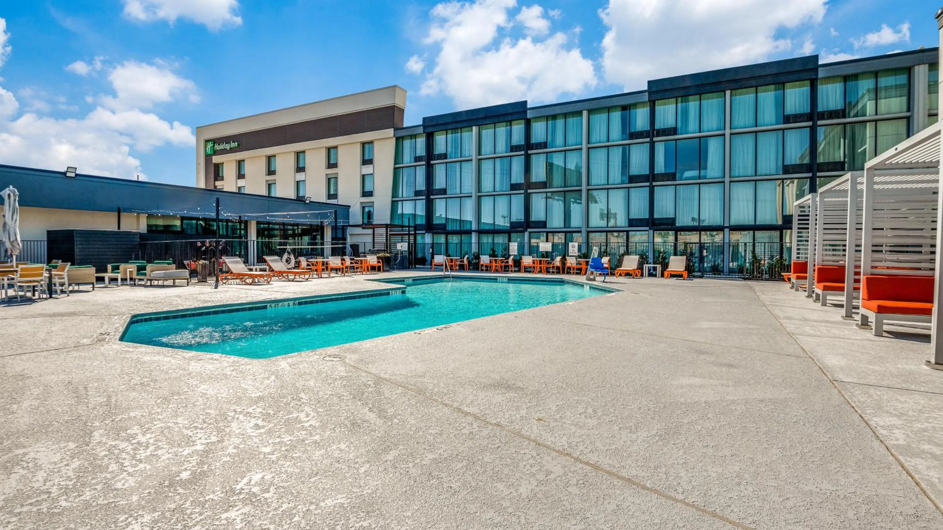 Swimming pool in Staybridge Suites Dallas Market Ctr Love Field by IHG