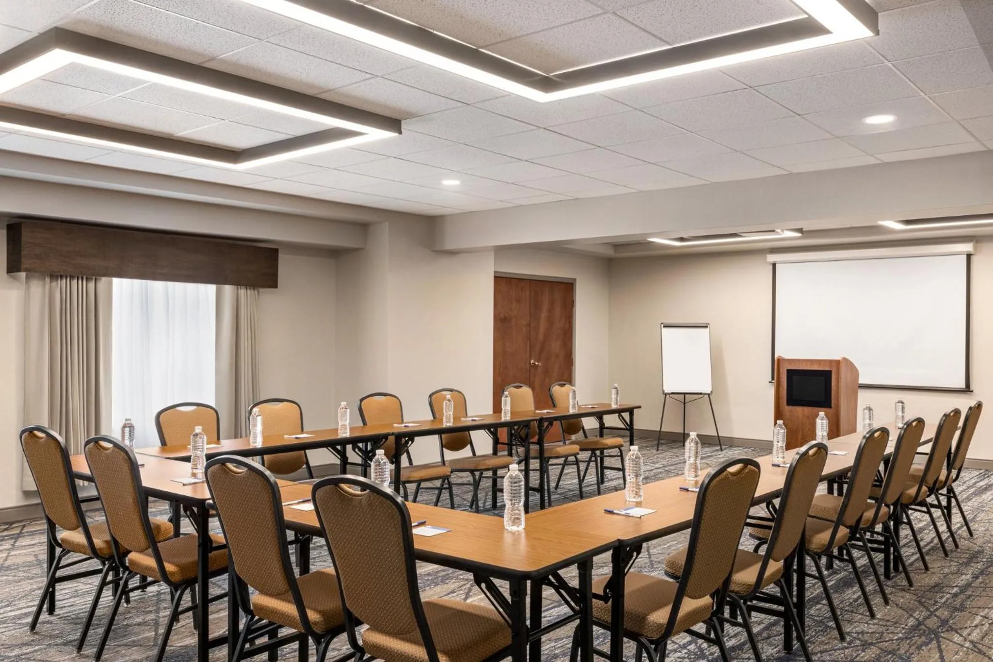 Meeting/conference room in Holiday Inn Express Hotel & Suites Indianapolis W - Airport Area by IHG