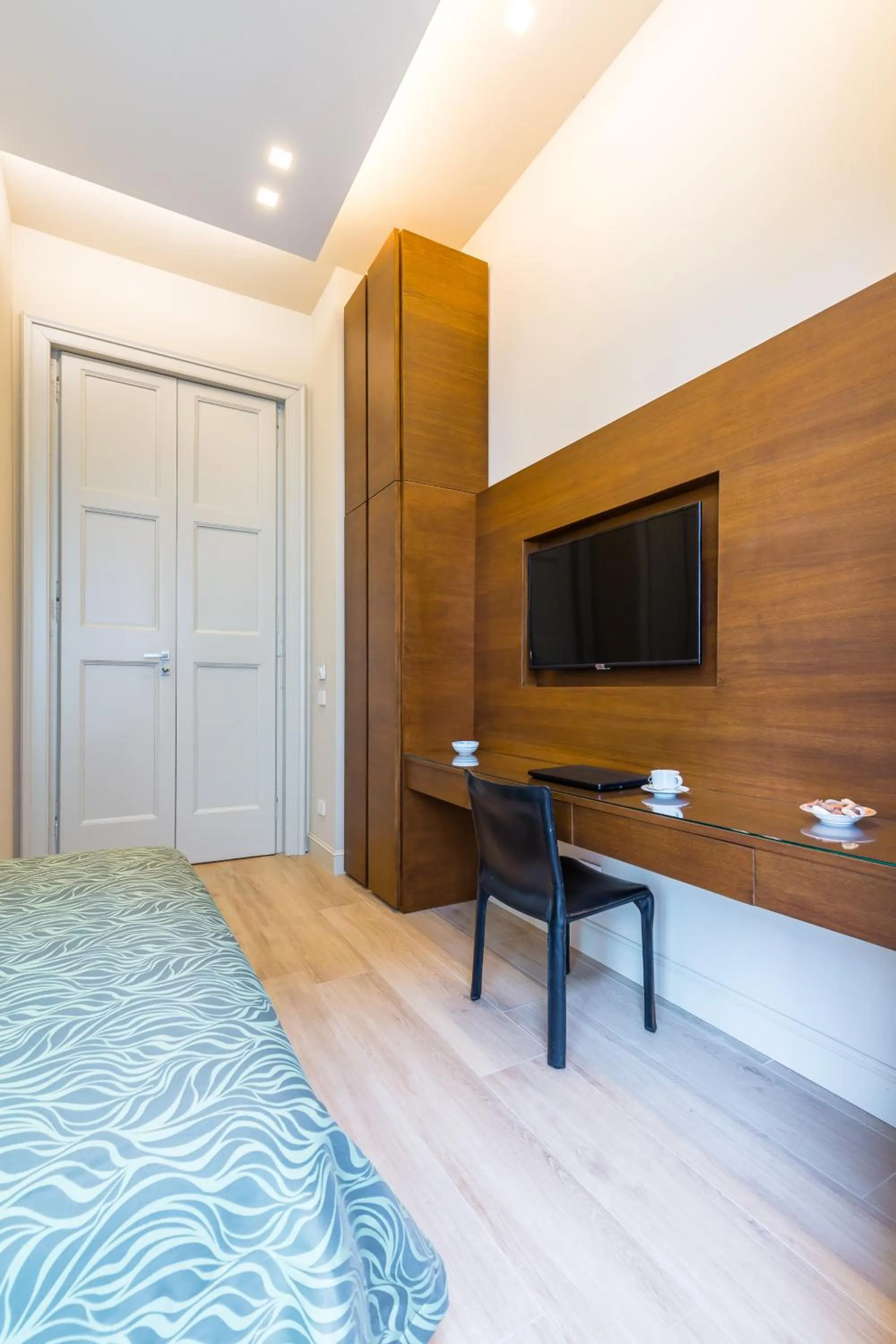 TV and multimedia, Bed in B&B Civico 33