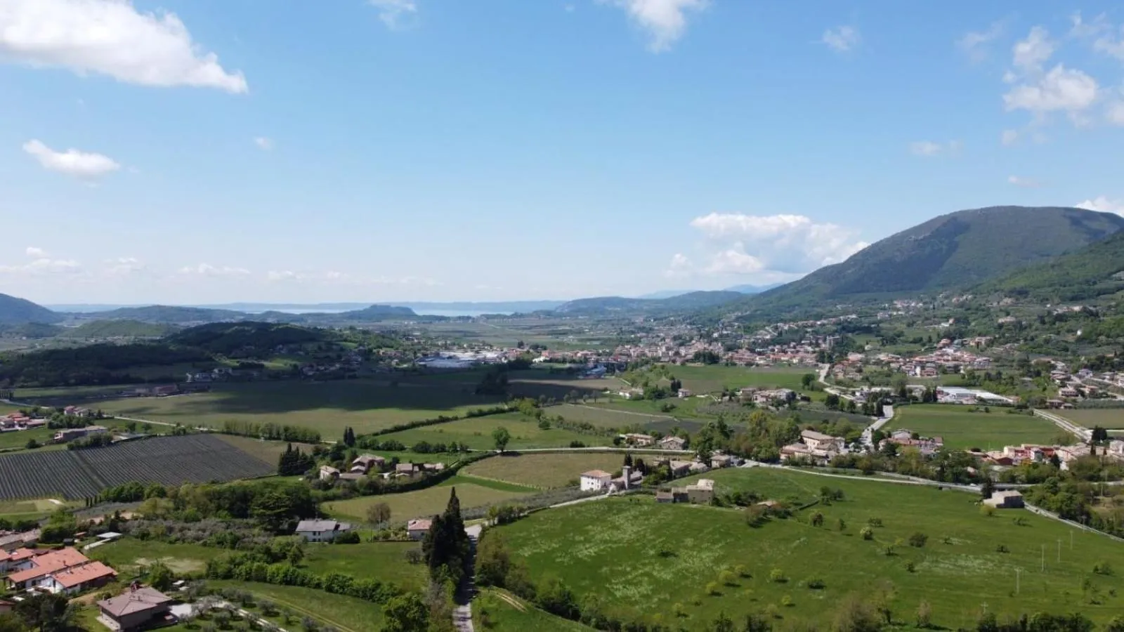 Natural landscape in La Corte 22