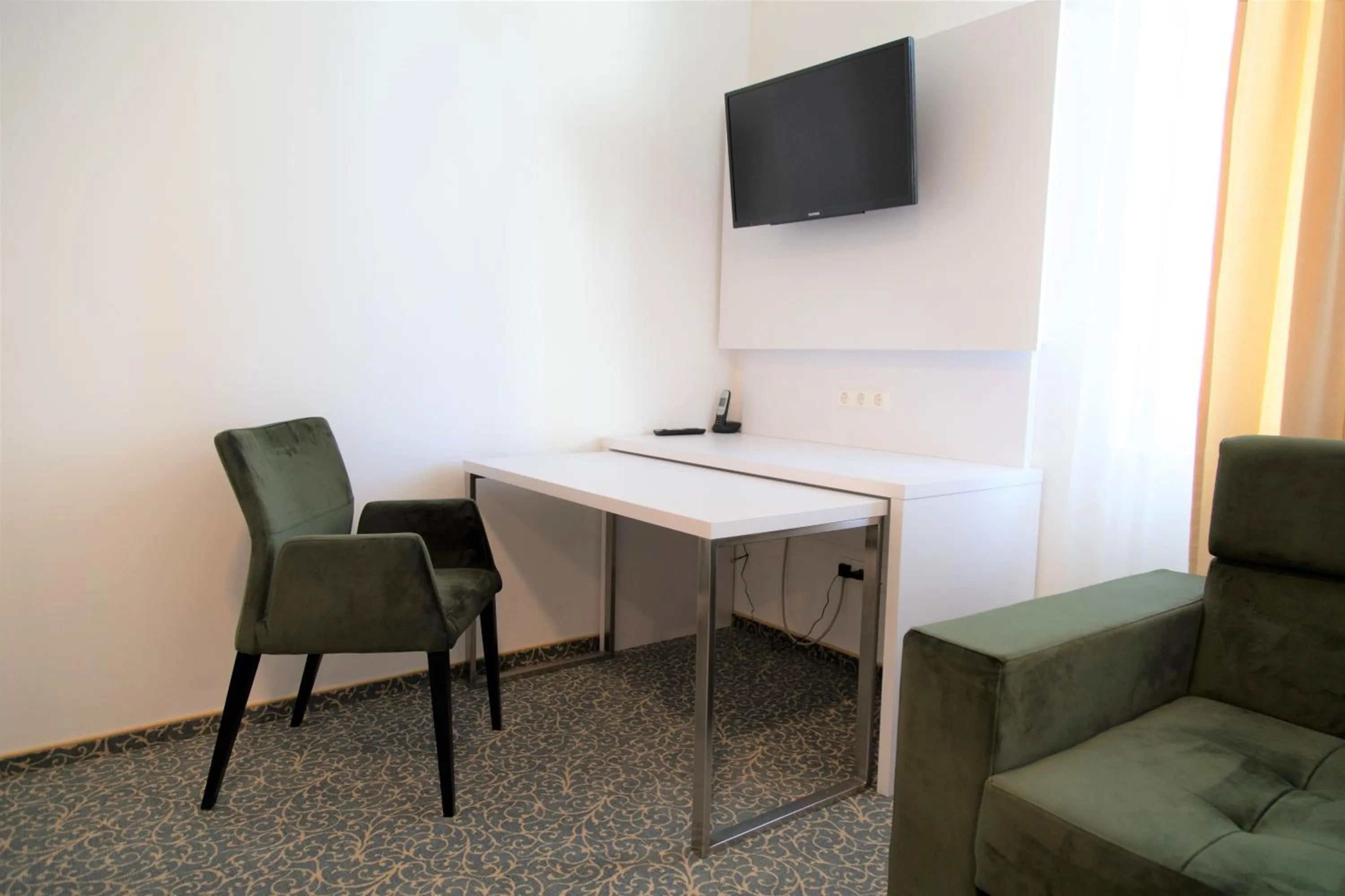 TV and multimedia in Amplidi Hotel Hannover