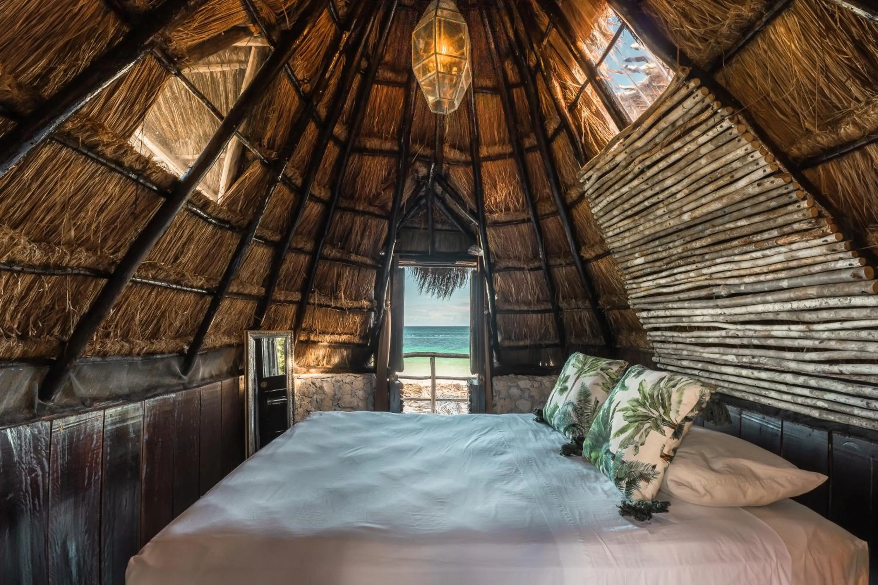 Bed in Playa Esperanza Tulum