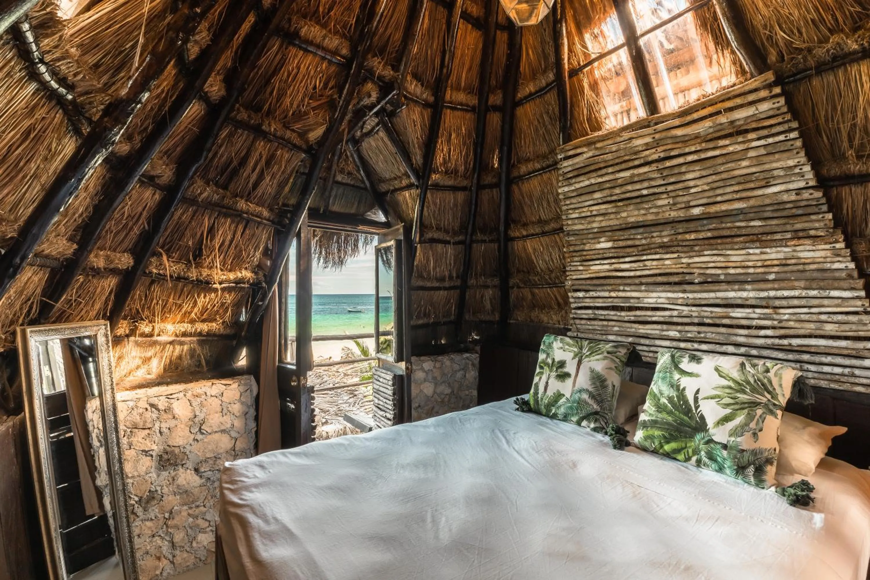 Bed in Playa Esperanza Tulum