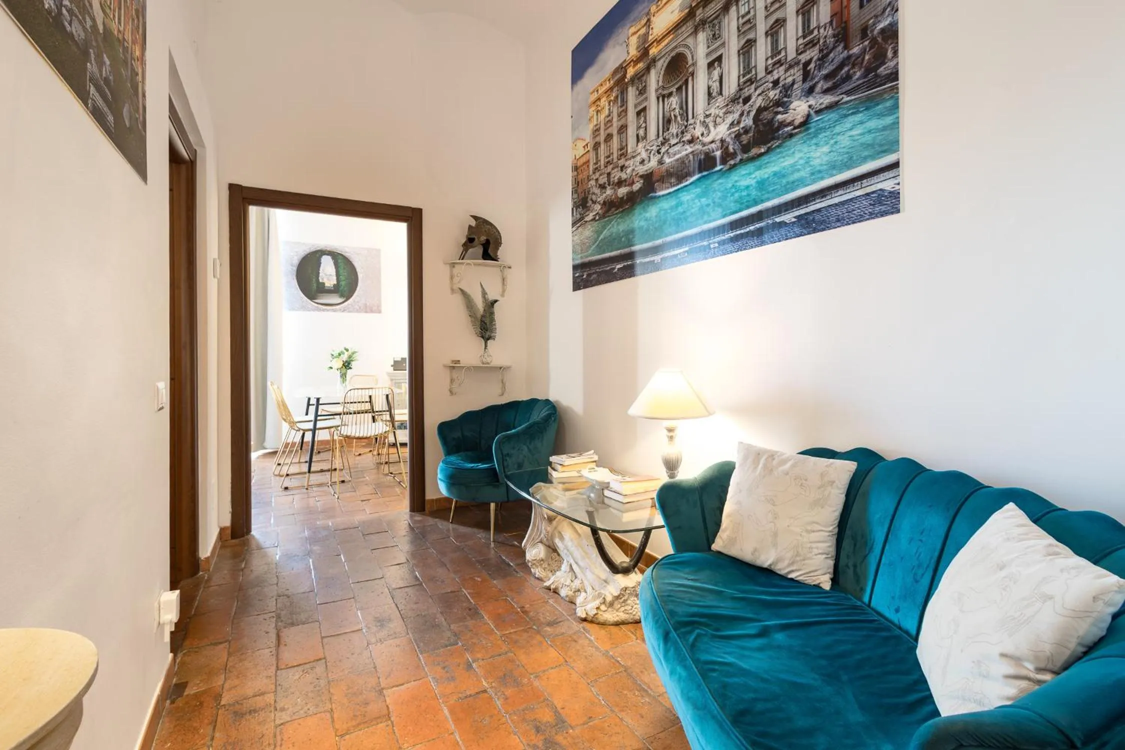 Living room in DrsRome - Roman's Ruins Colosseum