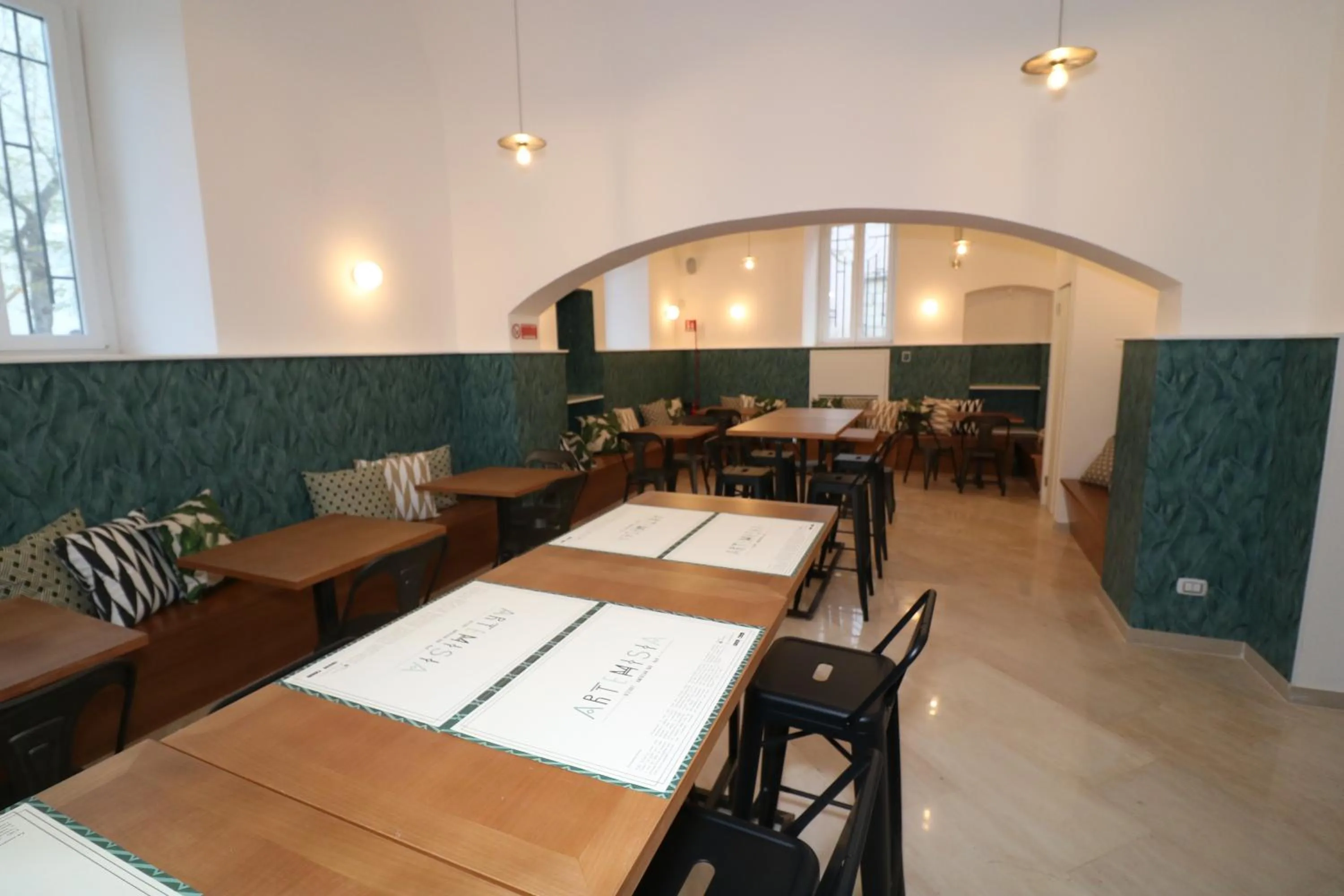 Restaurant/places to eat in Artemisia B&B