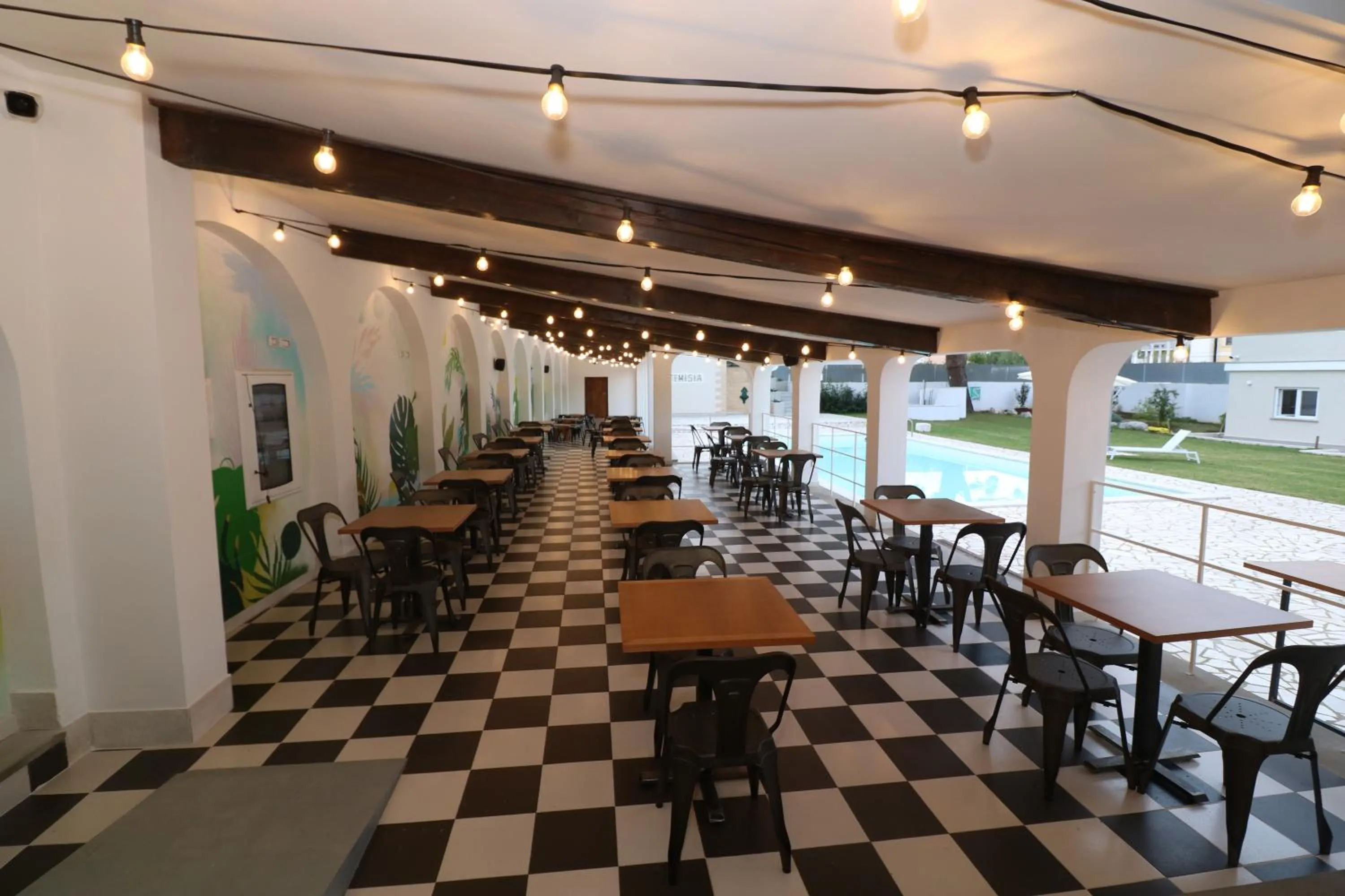 Restaurant/places to eat in Artemisia B&B