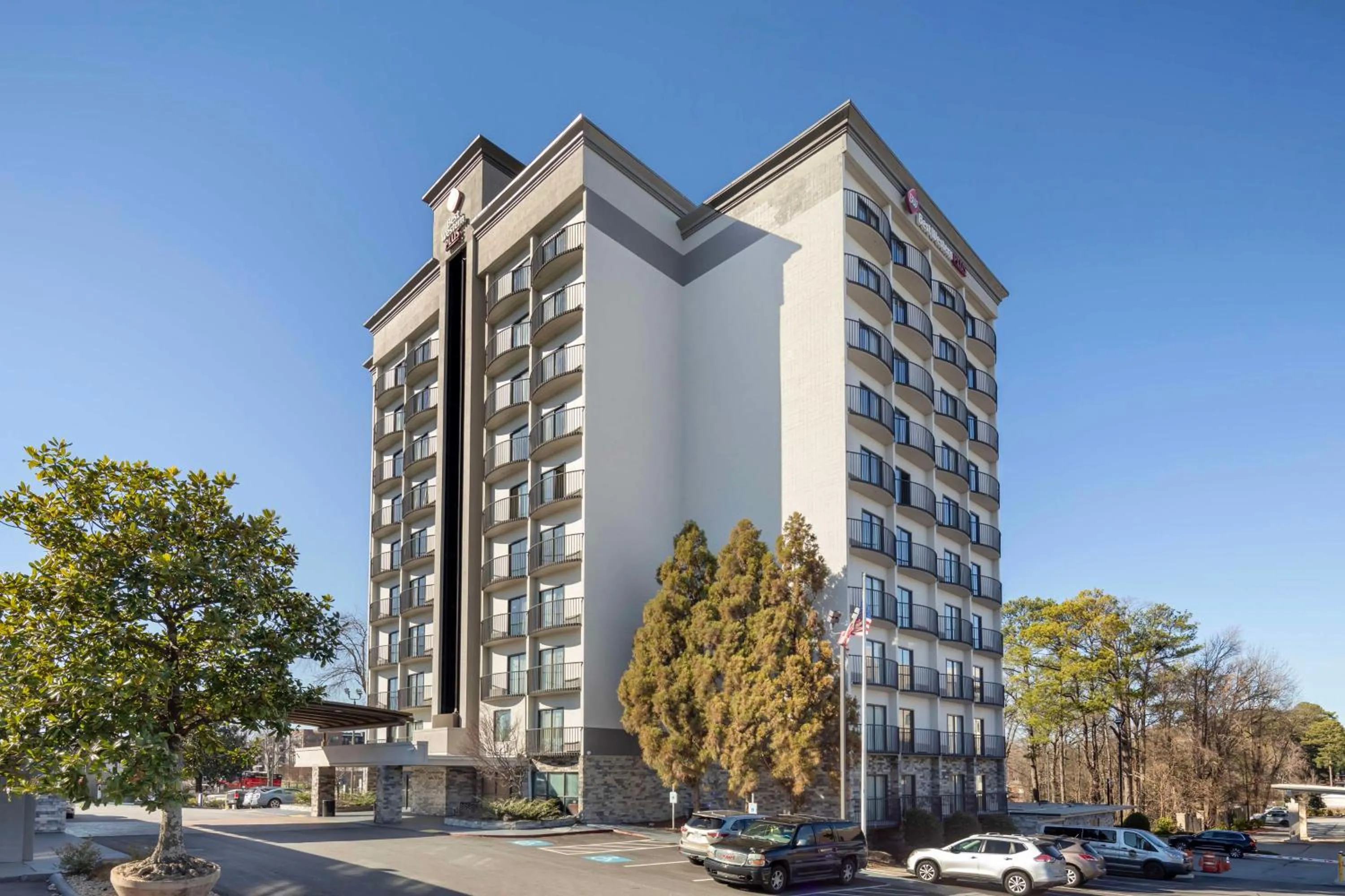 Property building in Best Western Plus Atlanta Airport East