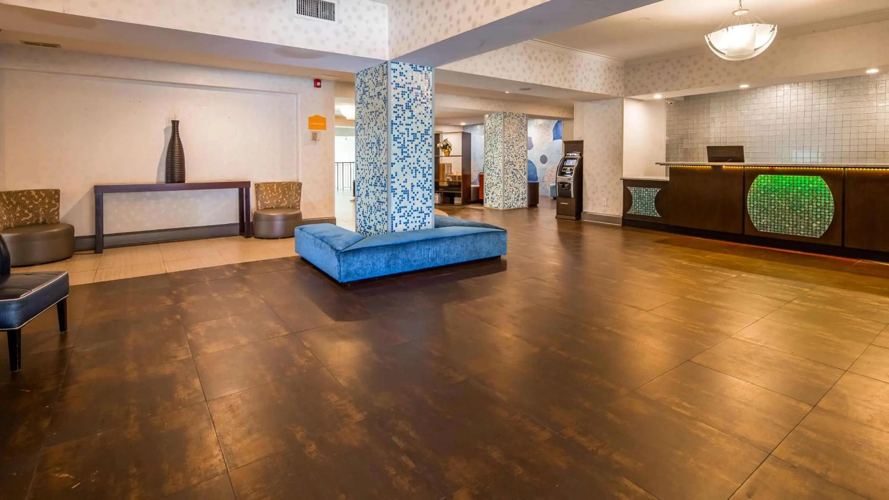 Lobby or reception in Best Western Plus Atlanta Airport East