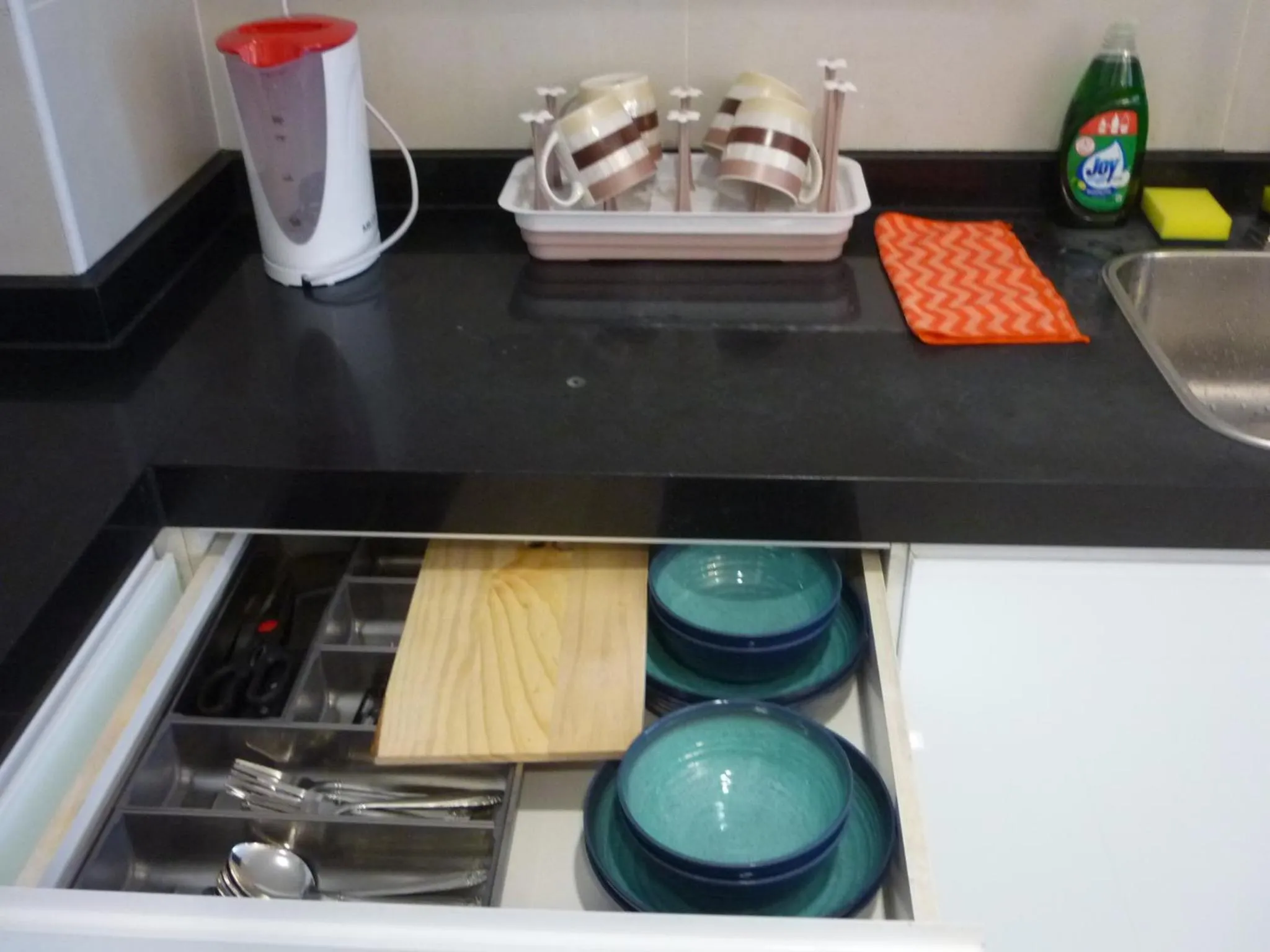 Coffee/tea facilities in Homestay Kuala Lumpur ; Terminal TBS ; Bukit Jalil