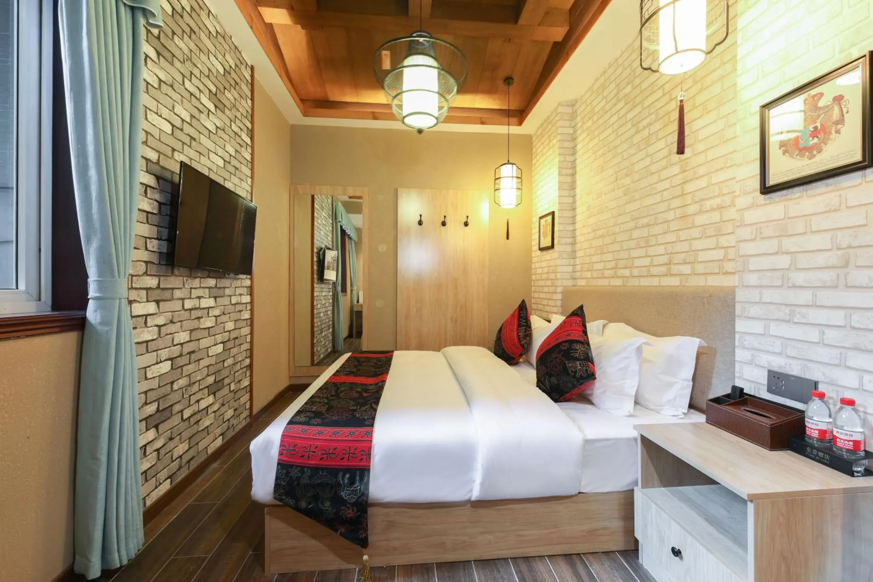 Deluxe Double Room with Shower in Zou Qu Ye Travel Hotel Deluxe Double Room with Shower in Zou Qu Ye Travel Hotel