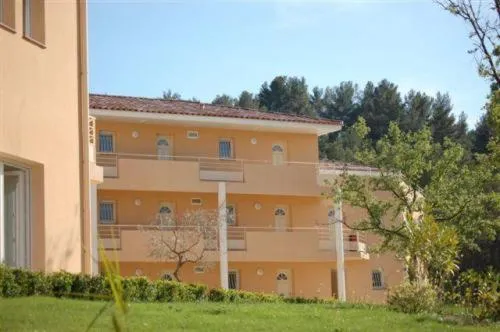 Area and facilities in Résidence Côté Sud Peypin