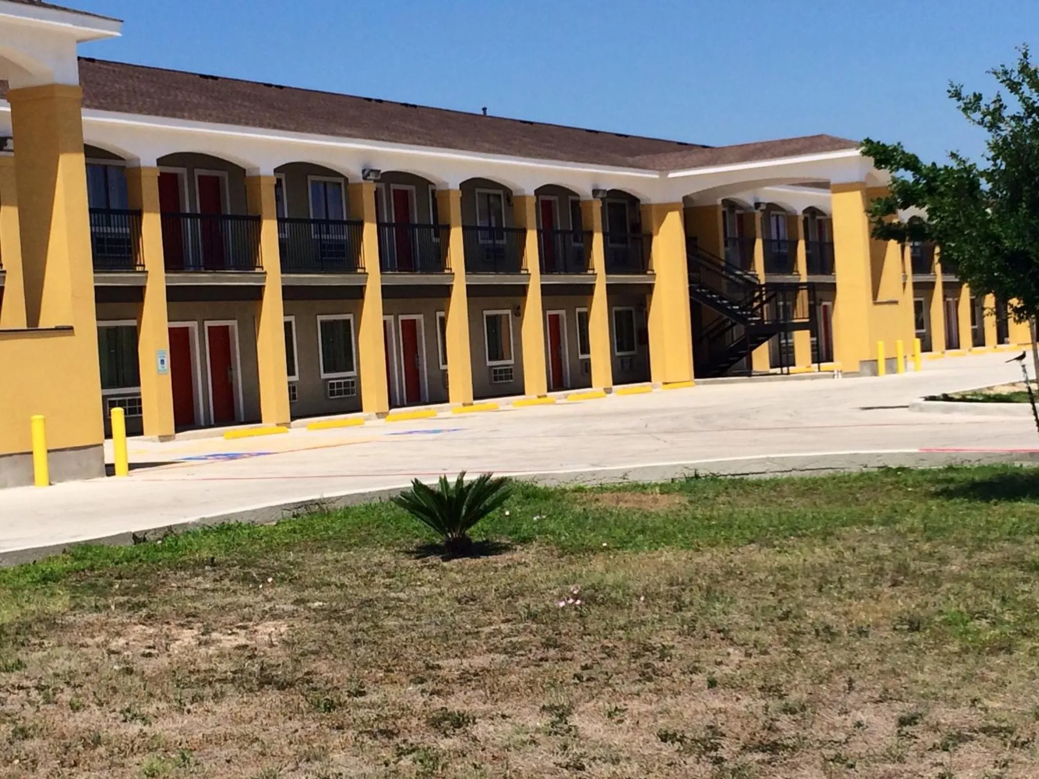 Property building in Super 8 by Wyndham San Antonio Near Fort Sam Houston