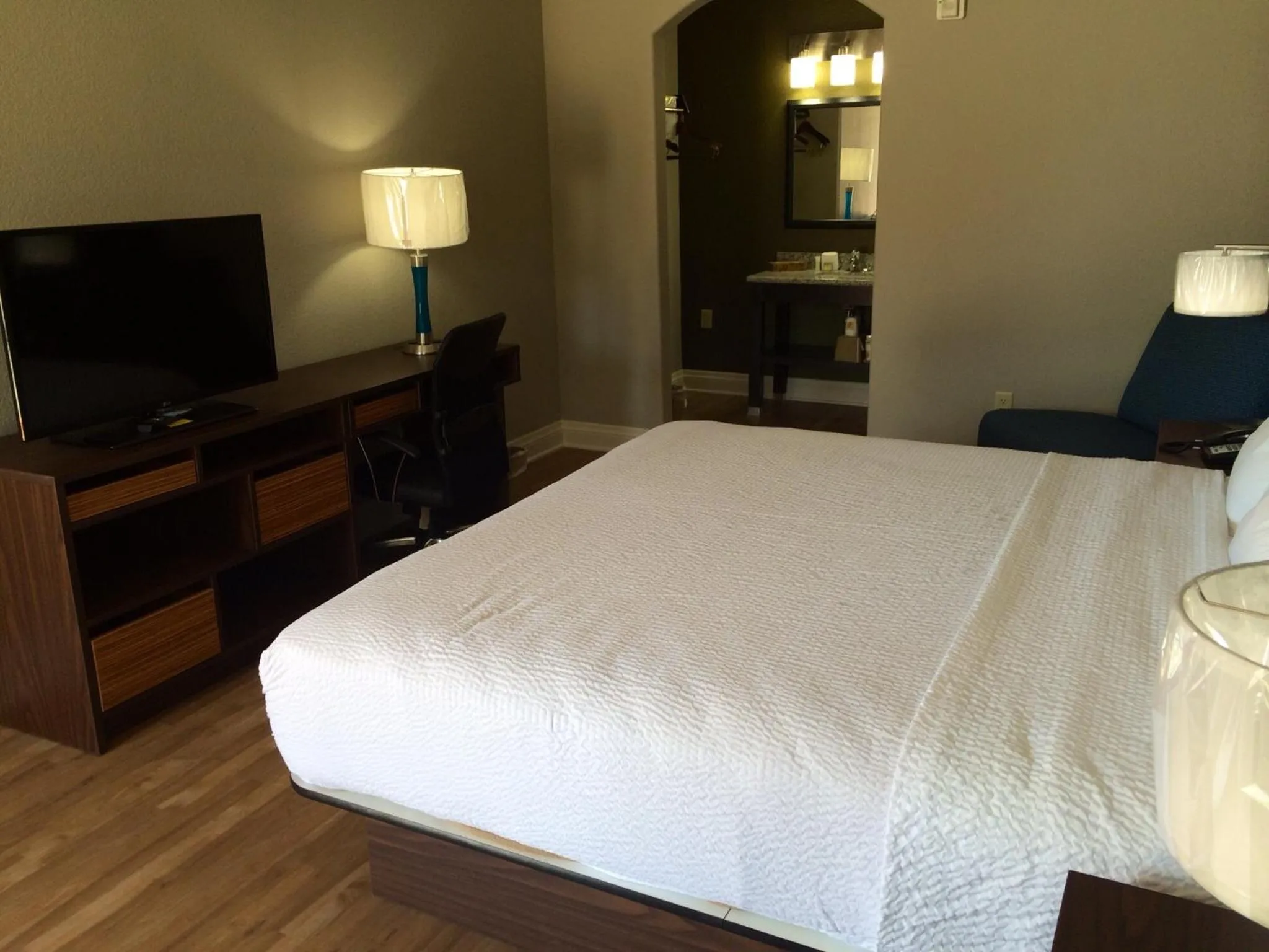 Bedroom, Bed in Super 8 by Wyndham San Antonio Near Fort Sam Houston
