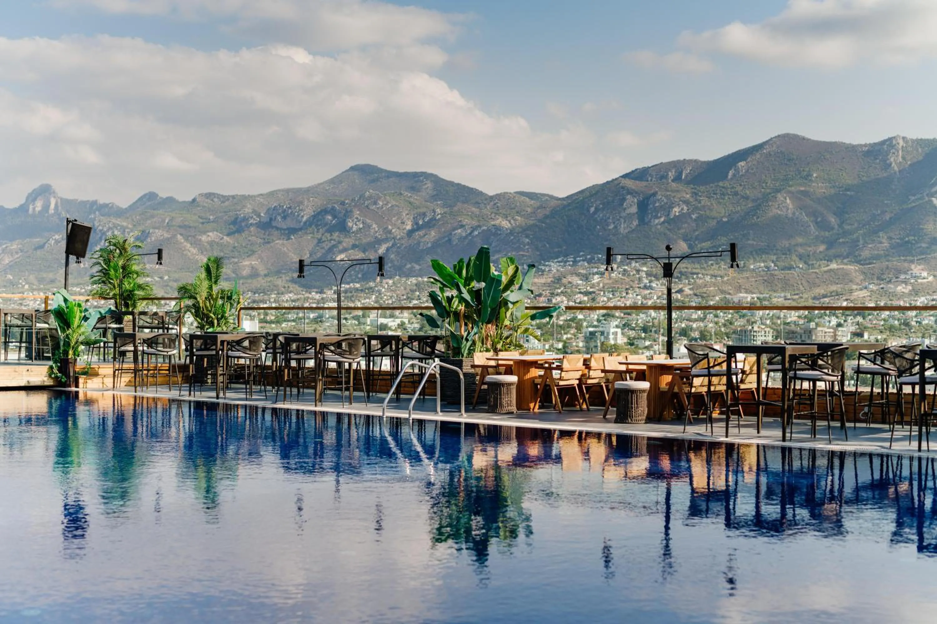 Restaurant/places to eat in Lords Palace Hotel SPA Casino