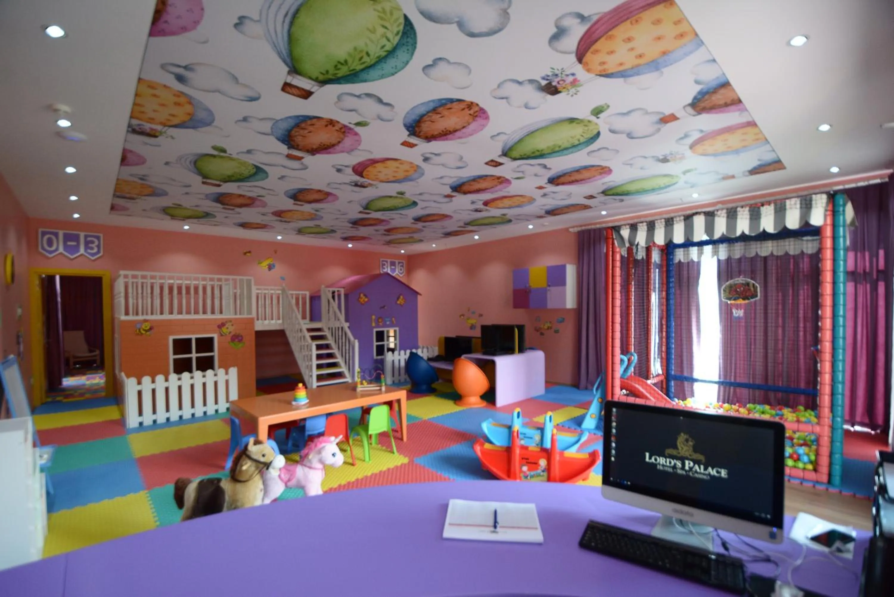 Game Room in Lords Palace Hotel SPA Casino