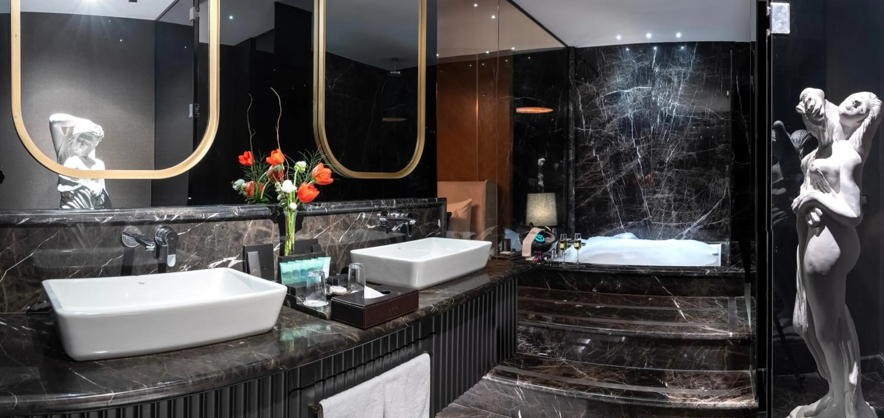 Hot Tub in Lords Palace Hotel SPA Casino