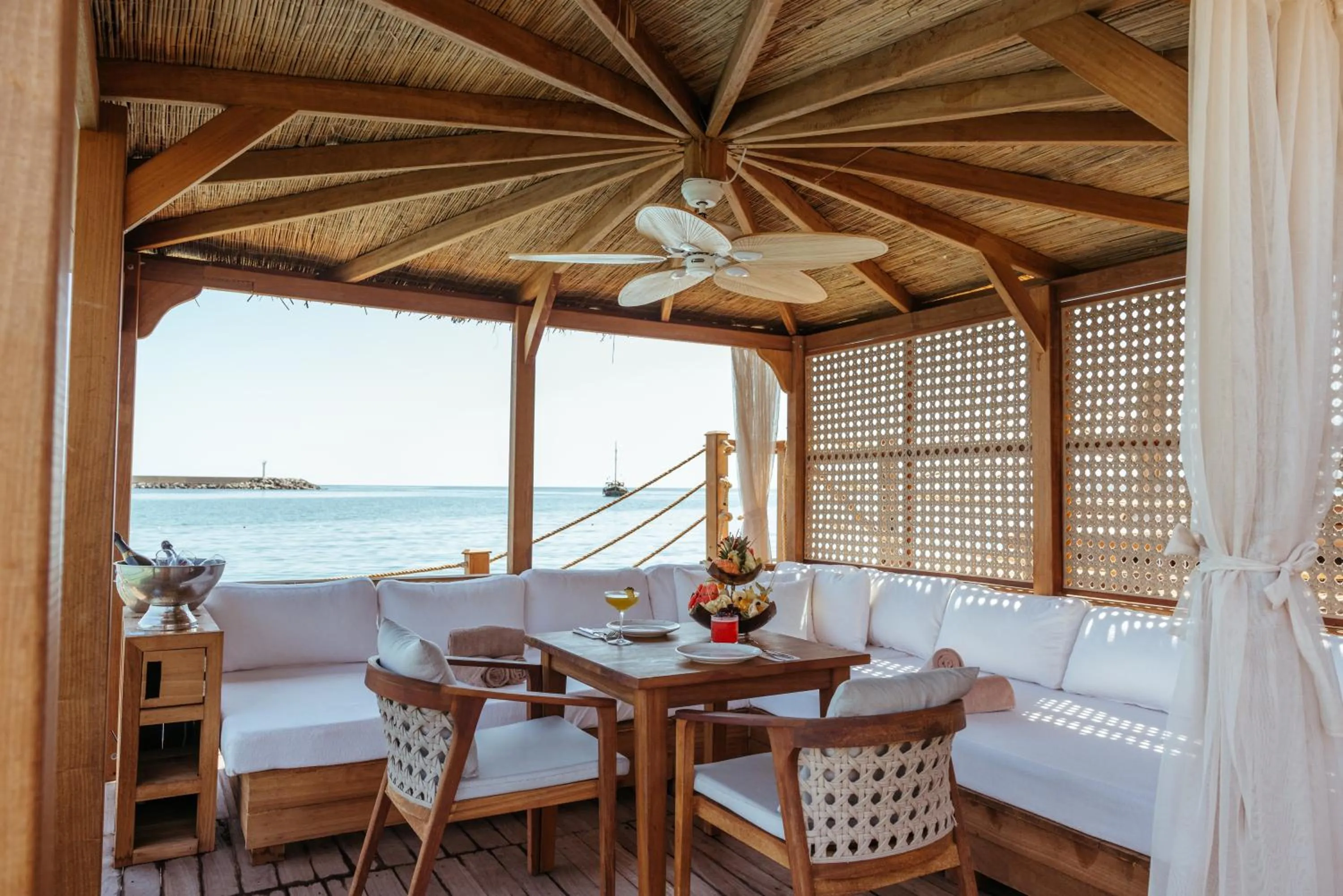 Summer in Lords Palace Hotel SPA Casino