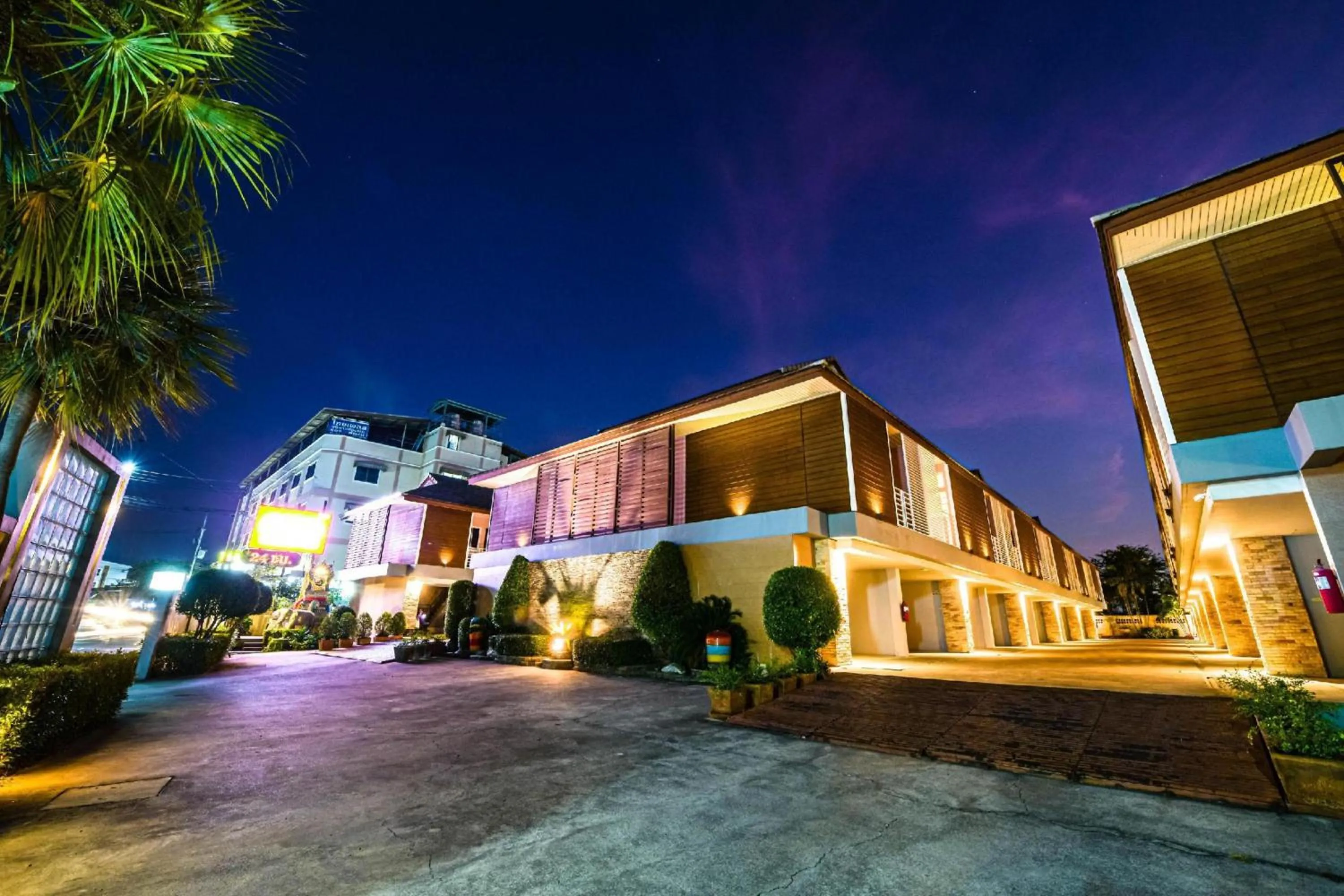 Neighbourhood in Bangsean Hotel