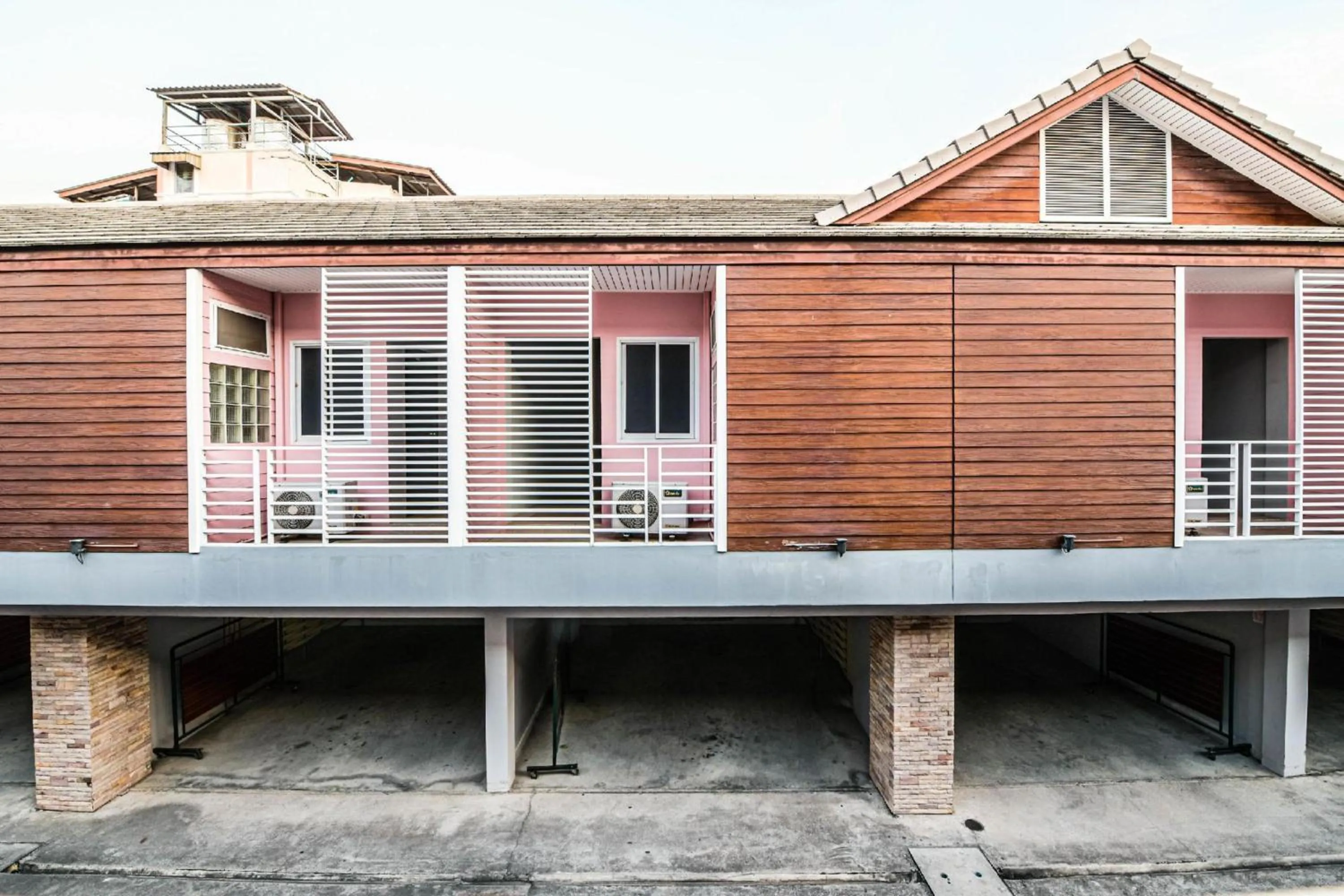 Neighbourhood in Bangsean Hotel