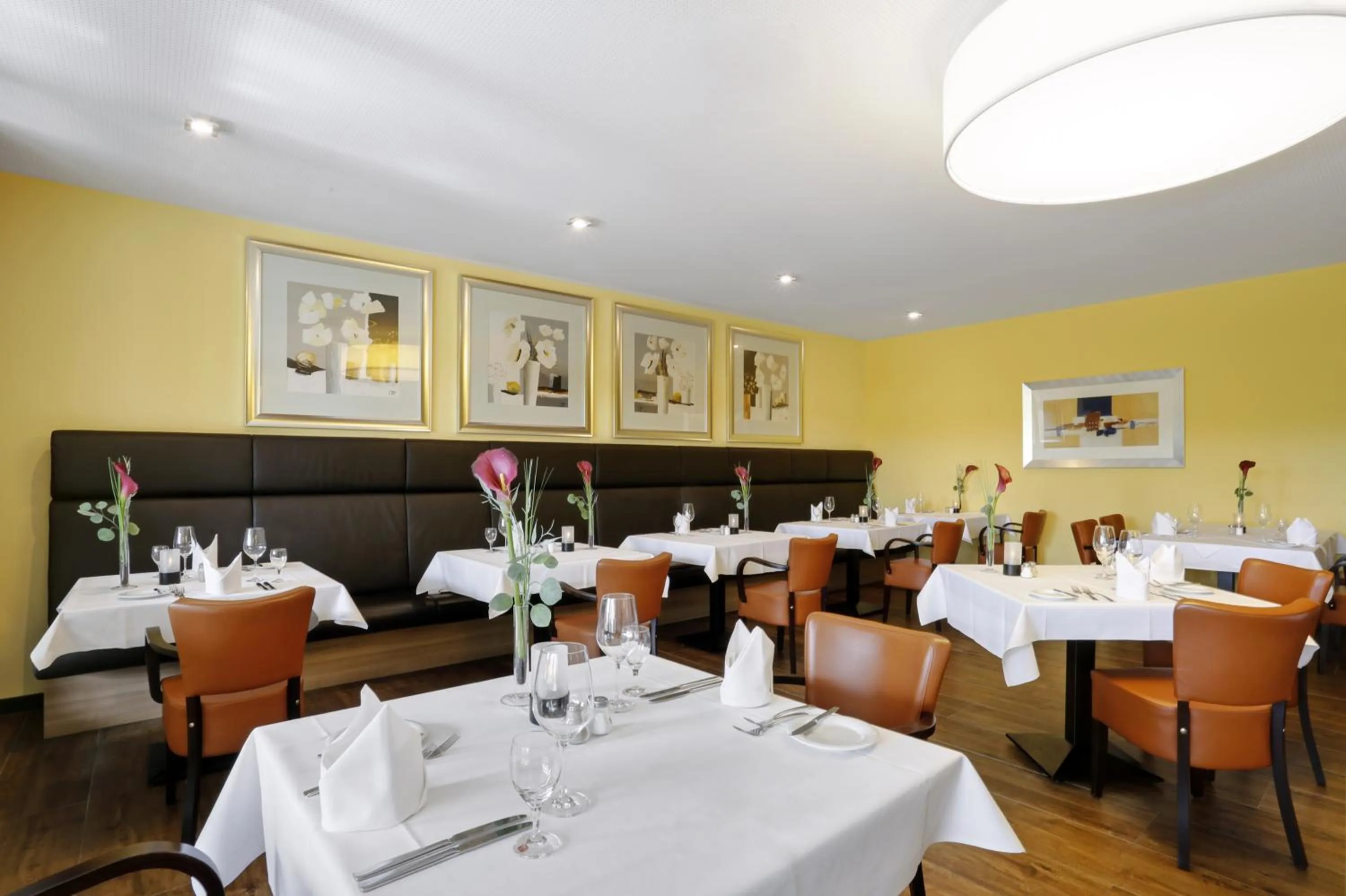 Restaurant/places to eat in Parkhotel CUP VITALIS