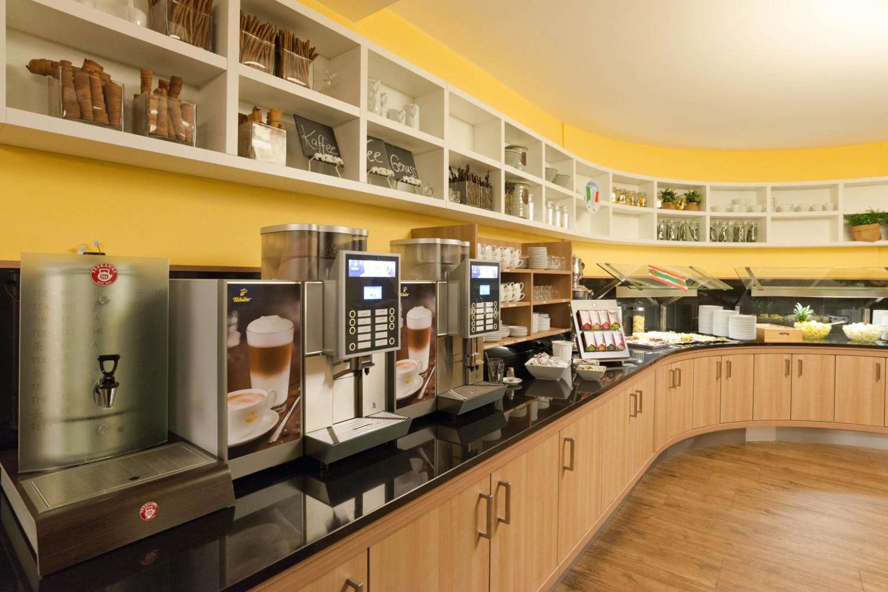 Restaurant/places to eat in Parkhotel CUP VITALIS