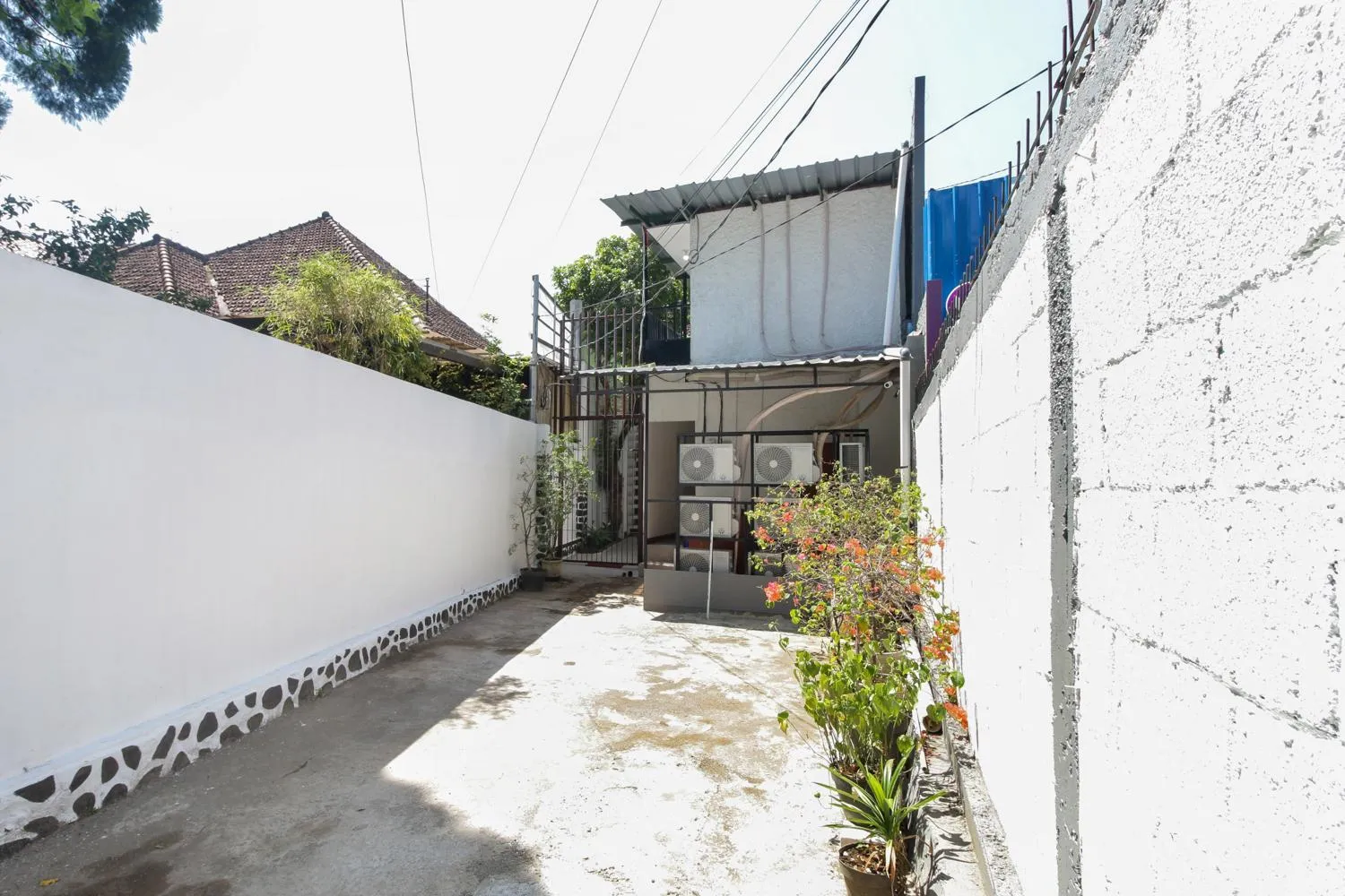 Property building in RedDoorz near Riau Junction Mall 2