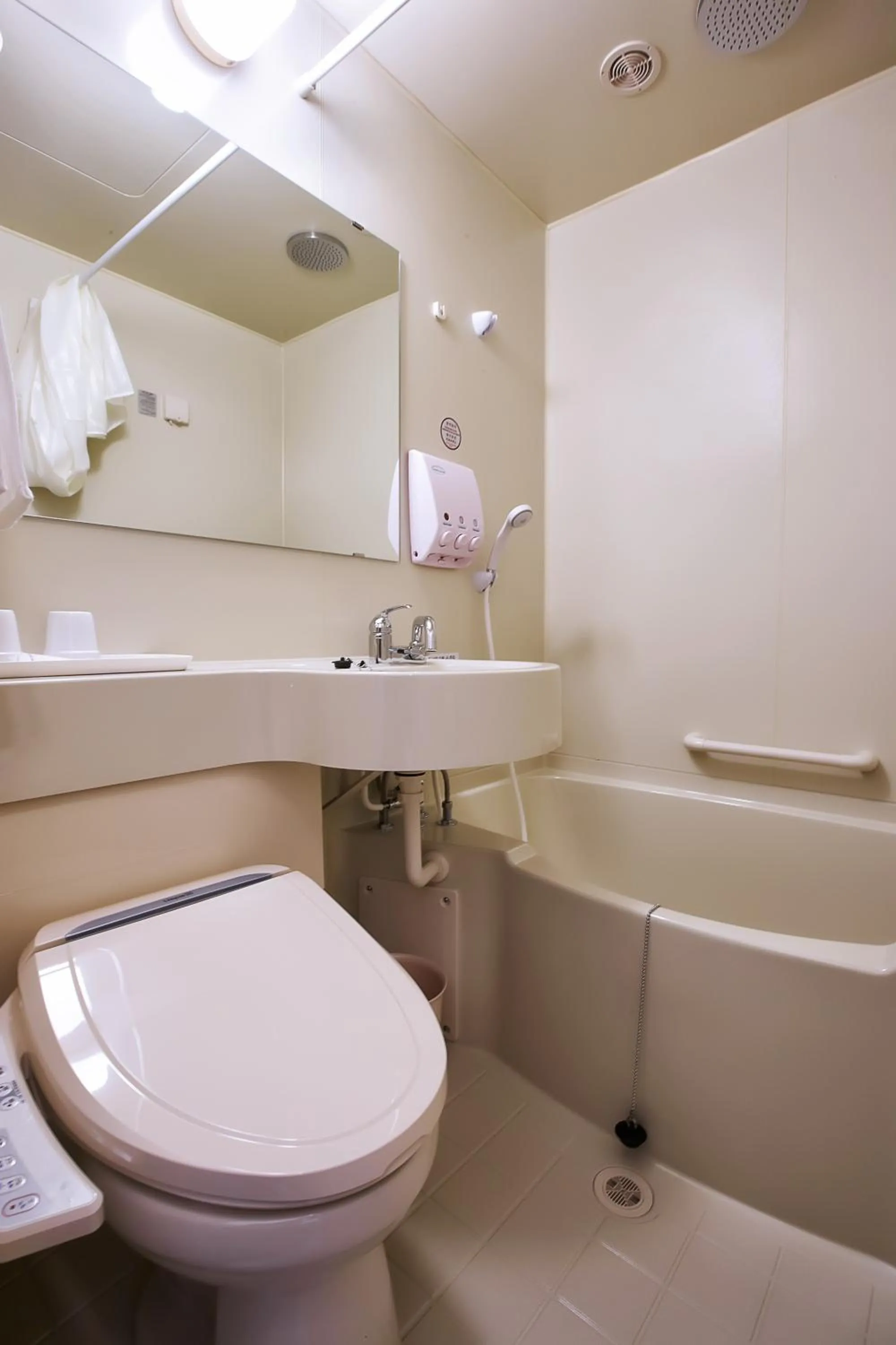 Bathroom in Toyoko Inn Seoul Yeongdeungpo