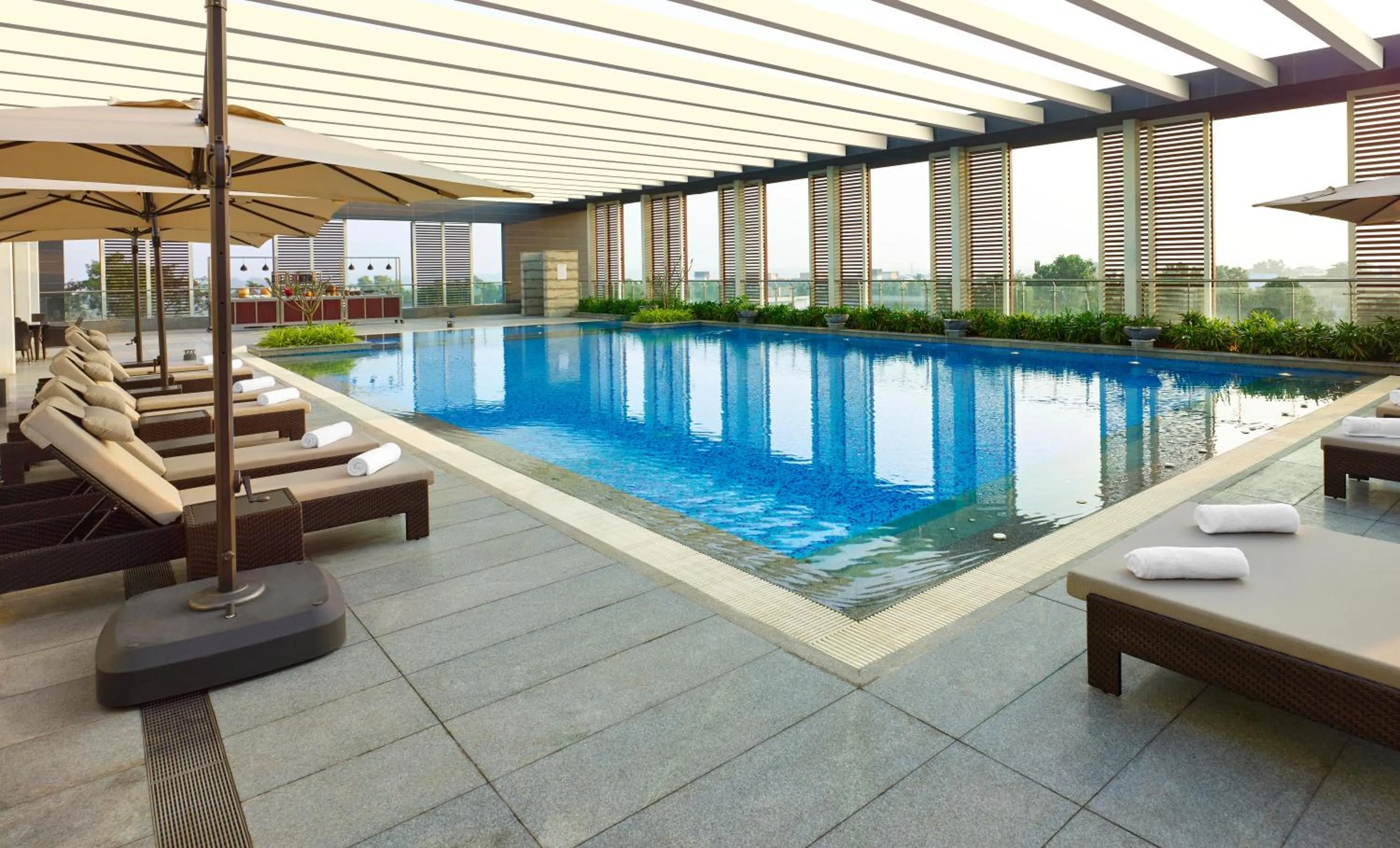 Swimming pool in Hyatt Regency Thrissur