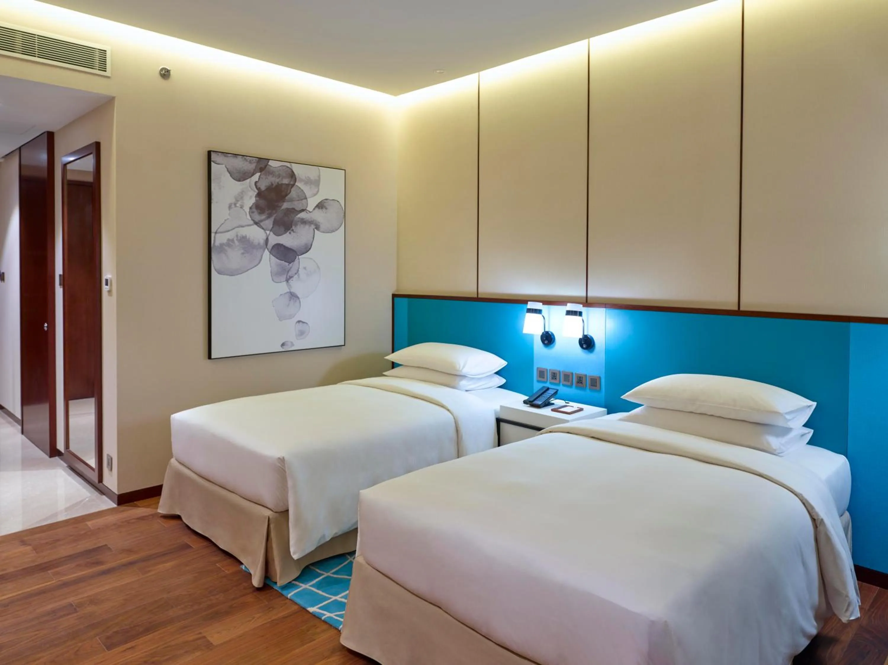 Bed in Hyatt Regency Thrissur