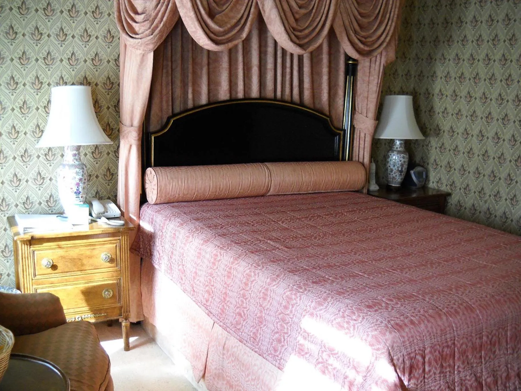 Bed in Hotel Majestic