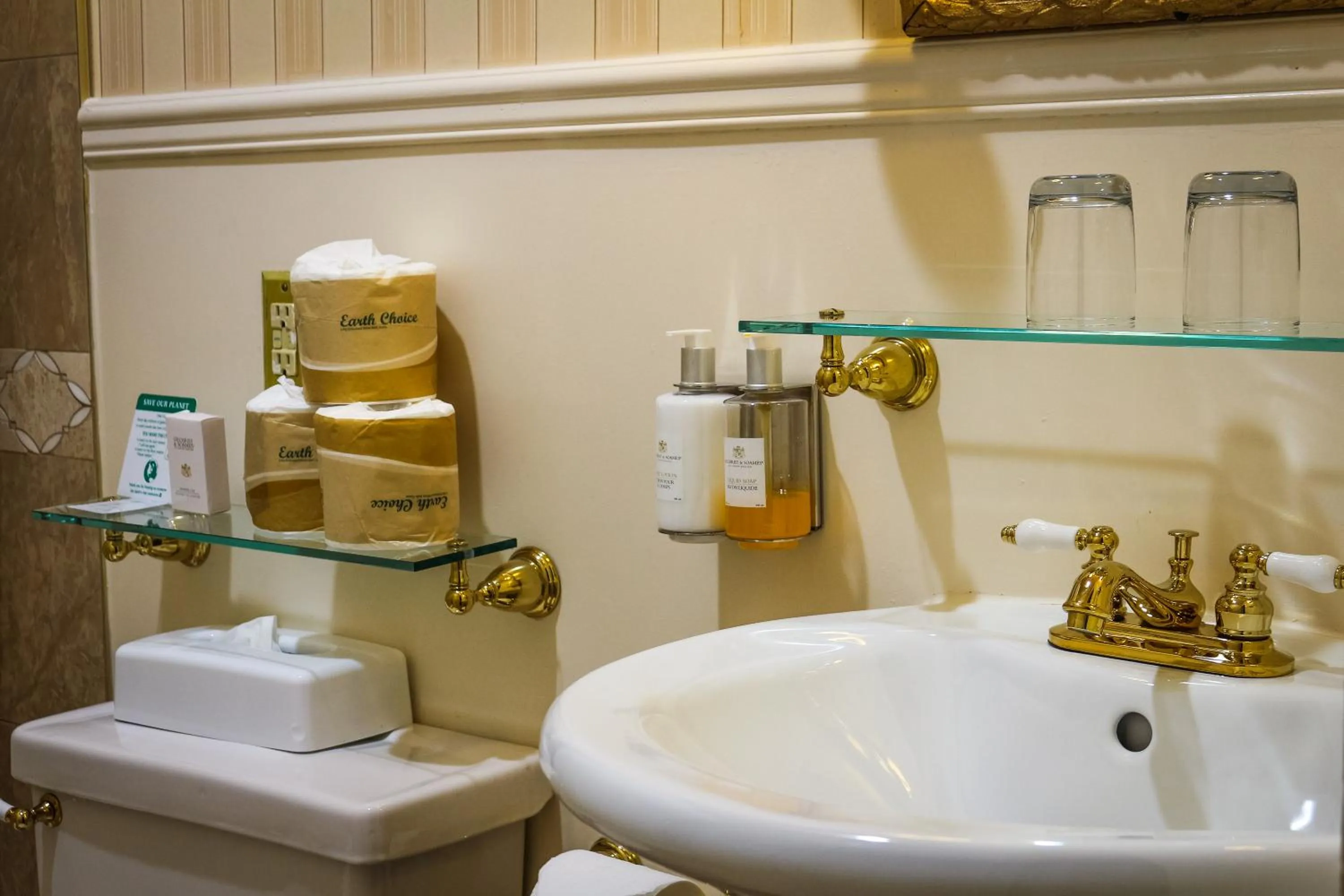 Bathroom in Hotel Majestic