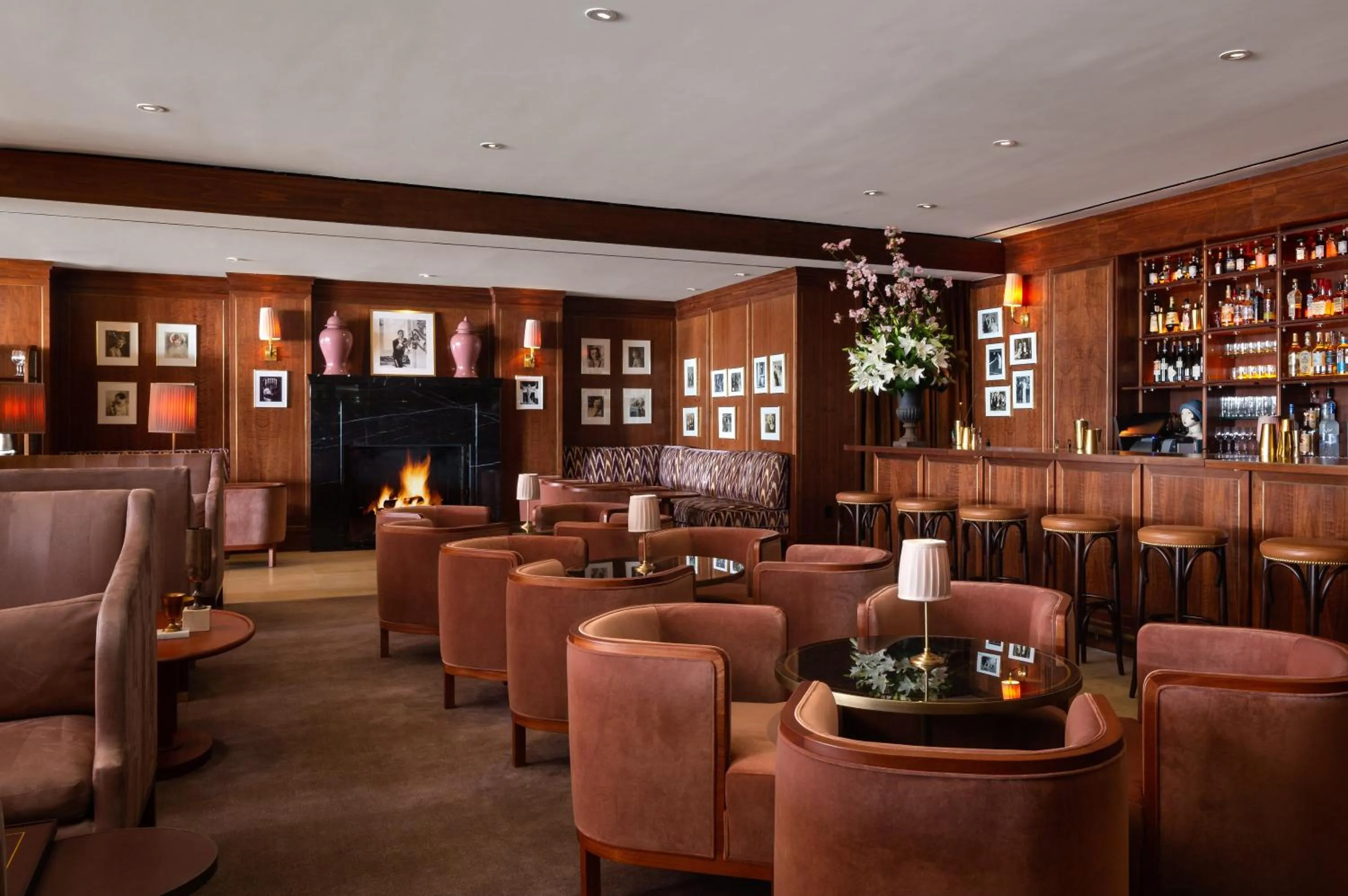 Food and drinks in Sunset Tower Hotel