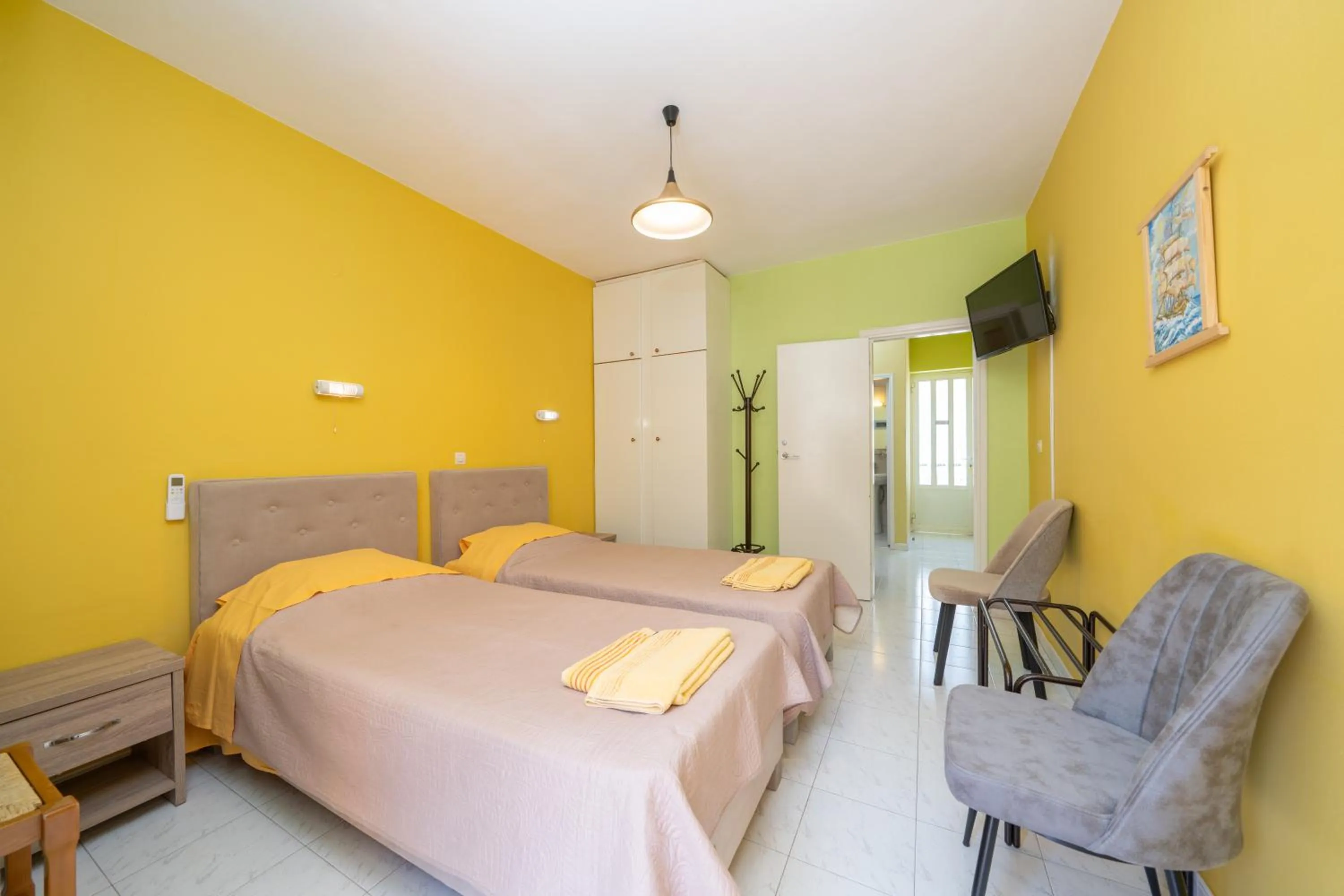 Bedroom, Bed in Remezzo Apartments