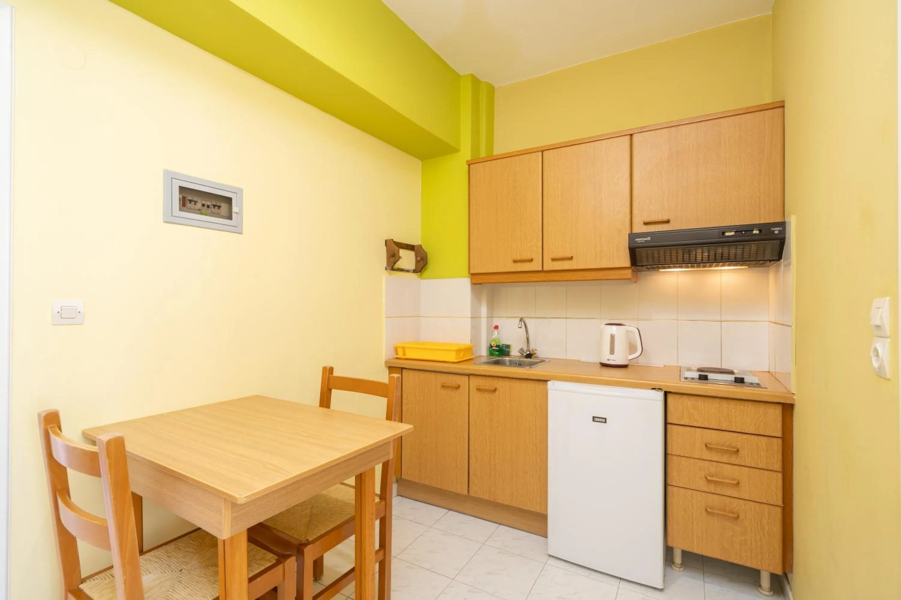 Dining area in Remezzo Apartments