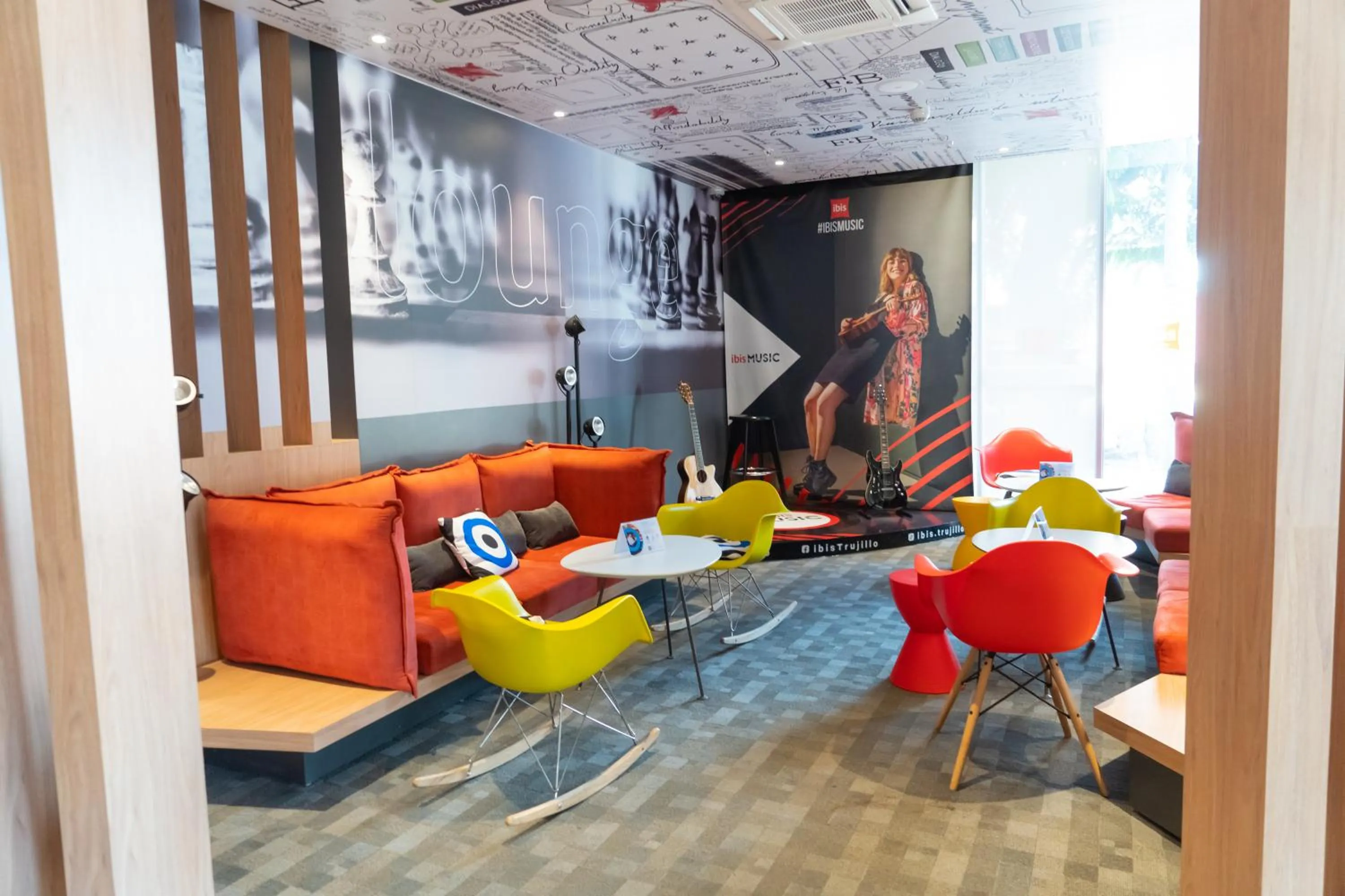 Lobby or reception in ibis Trujillo