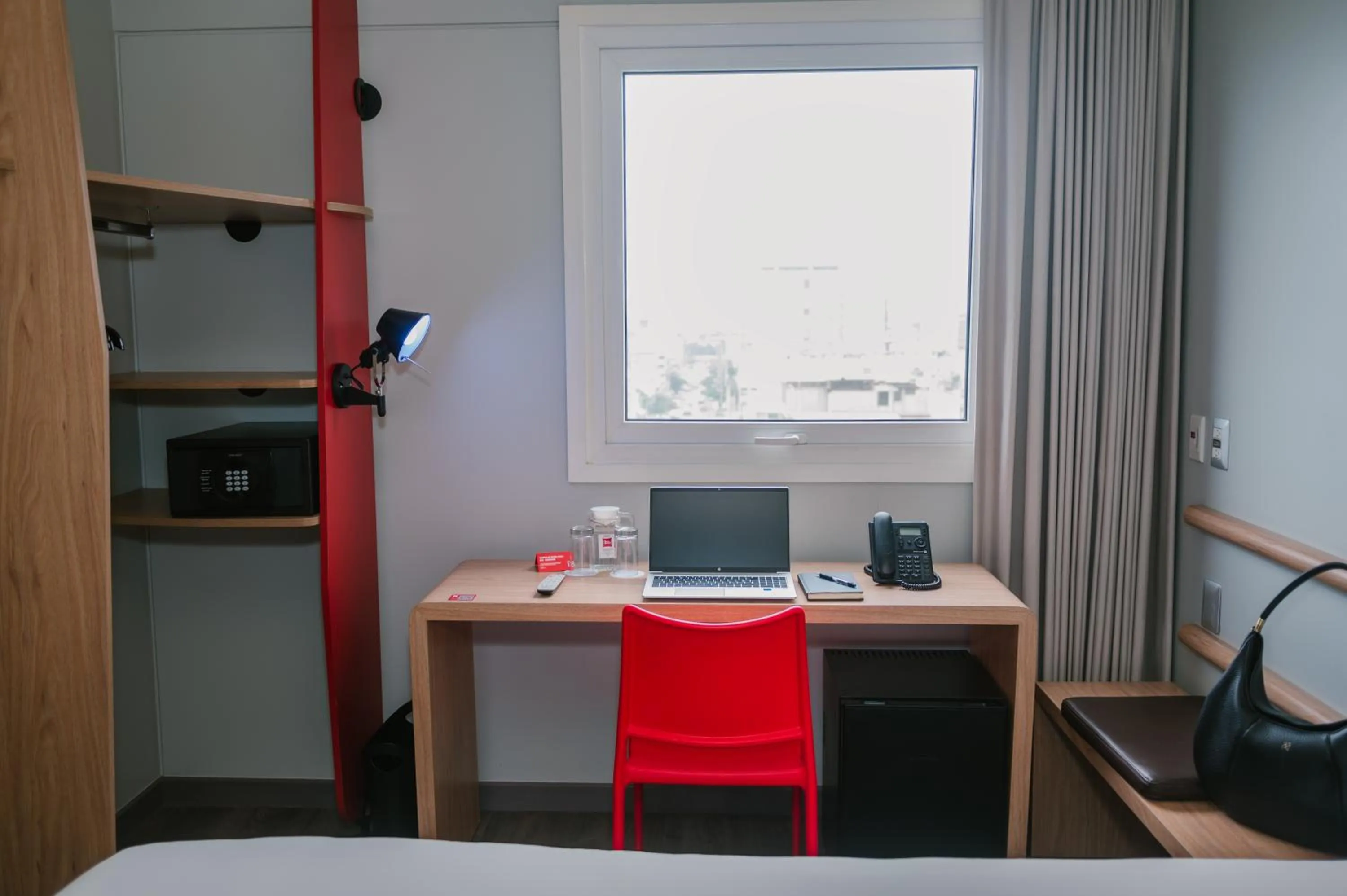 Bedroom, Bed in ibis Trujillo