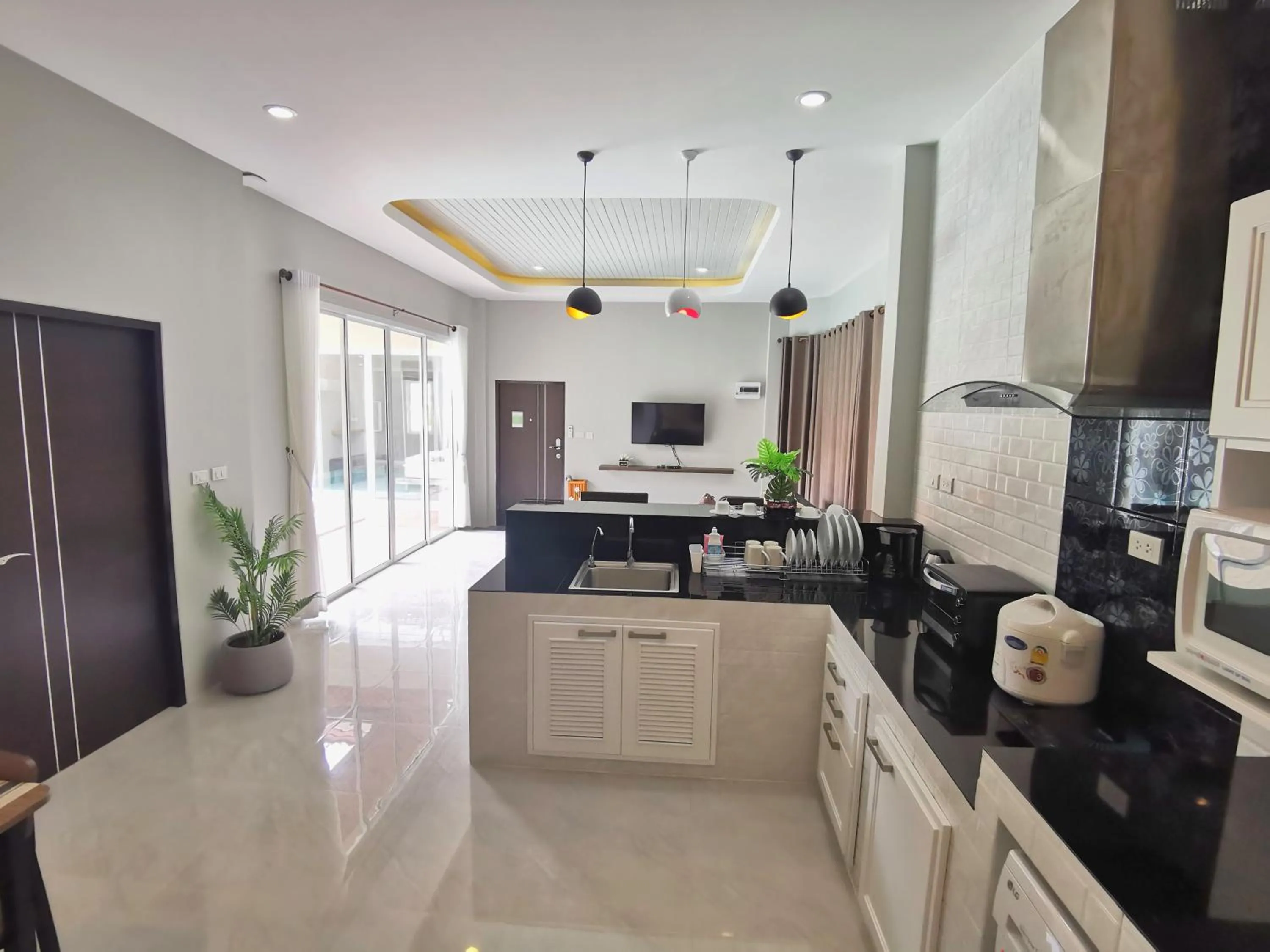 Kitchen or kitchenette in The Apex private pool villa Krabi