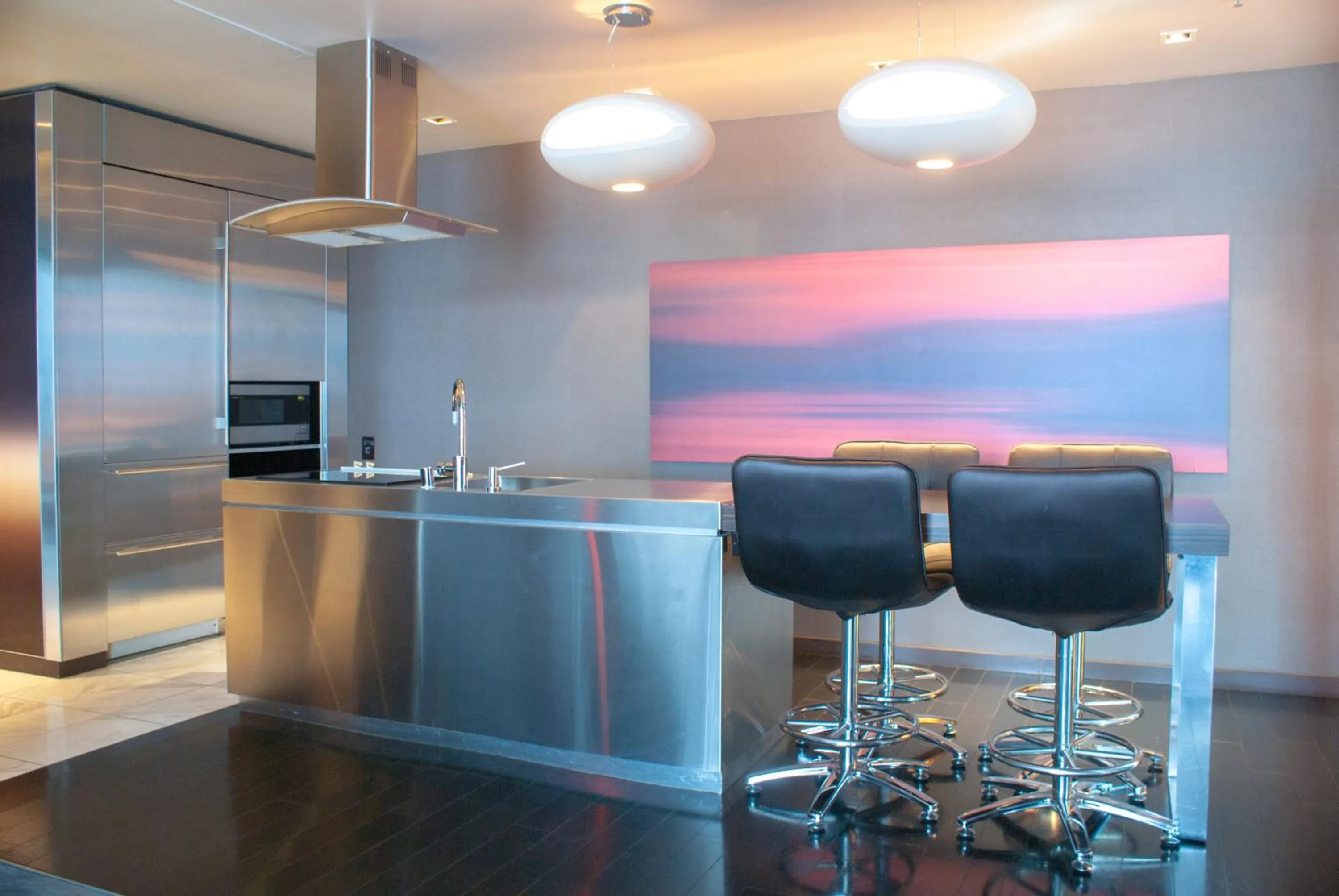 Dining area in Palms Place Hotel and Spa