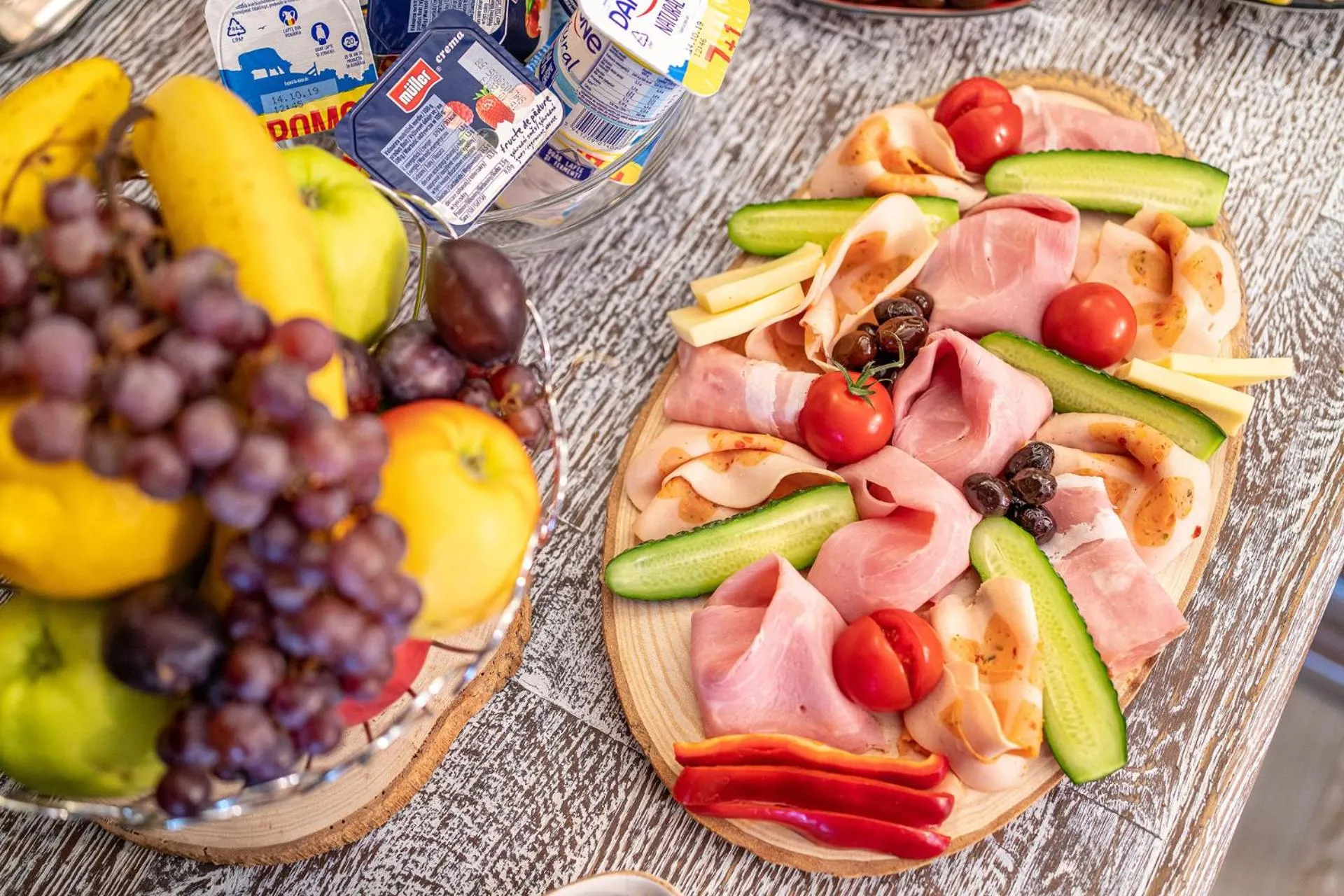 Food and drinks in RED CONFORT HOTEL Boutique