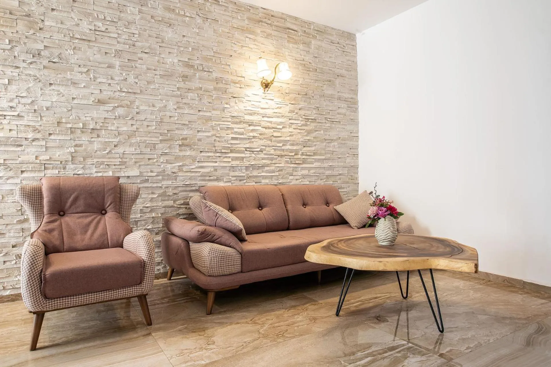 Seating area in RED CONFORT HOTEL Boutique