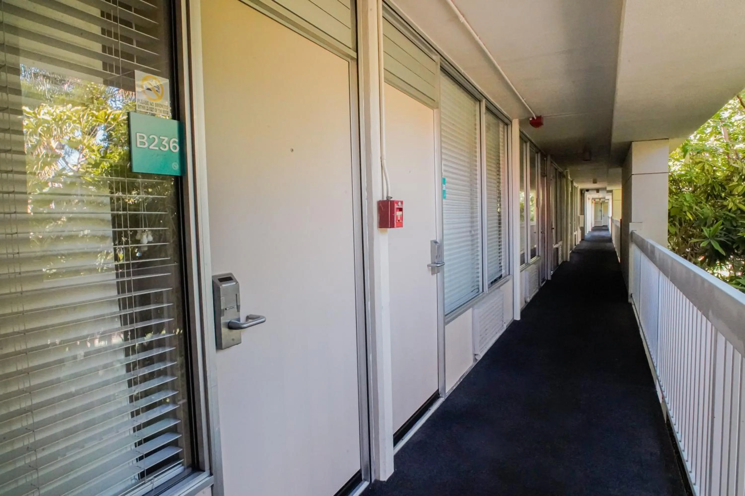 Property building in Uptown Oasis San Jose Airport & Silicon Valley