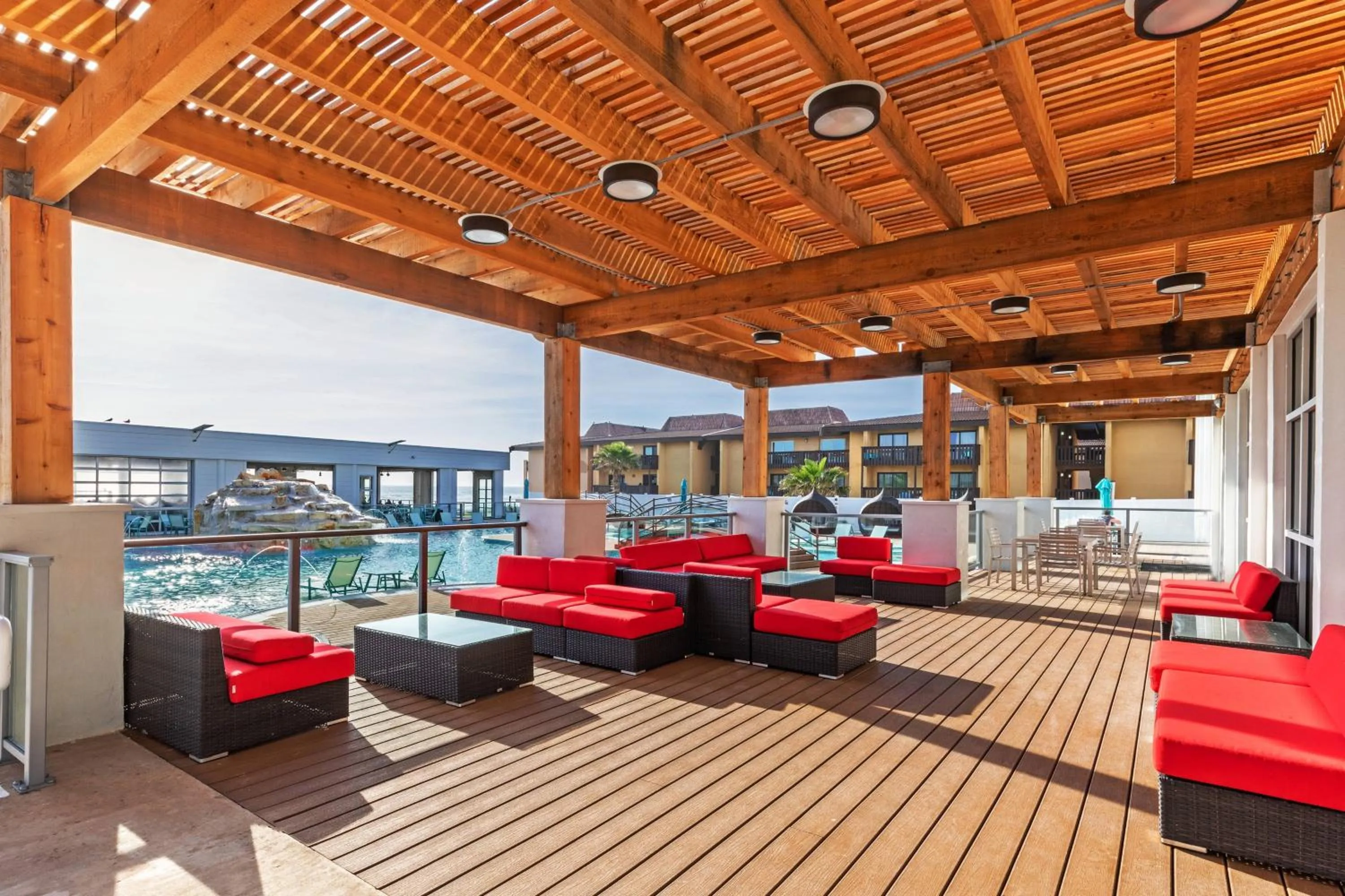 Lounge or bar in Courtyard South Padre Island