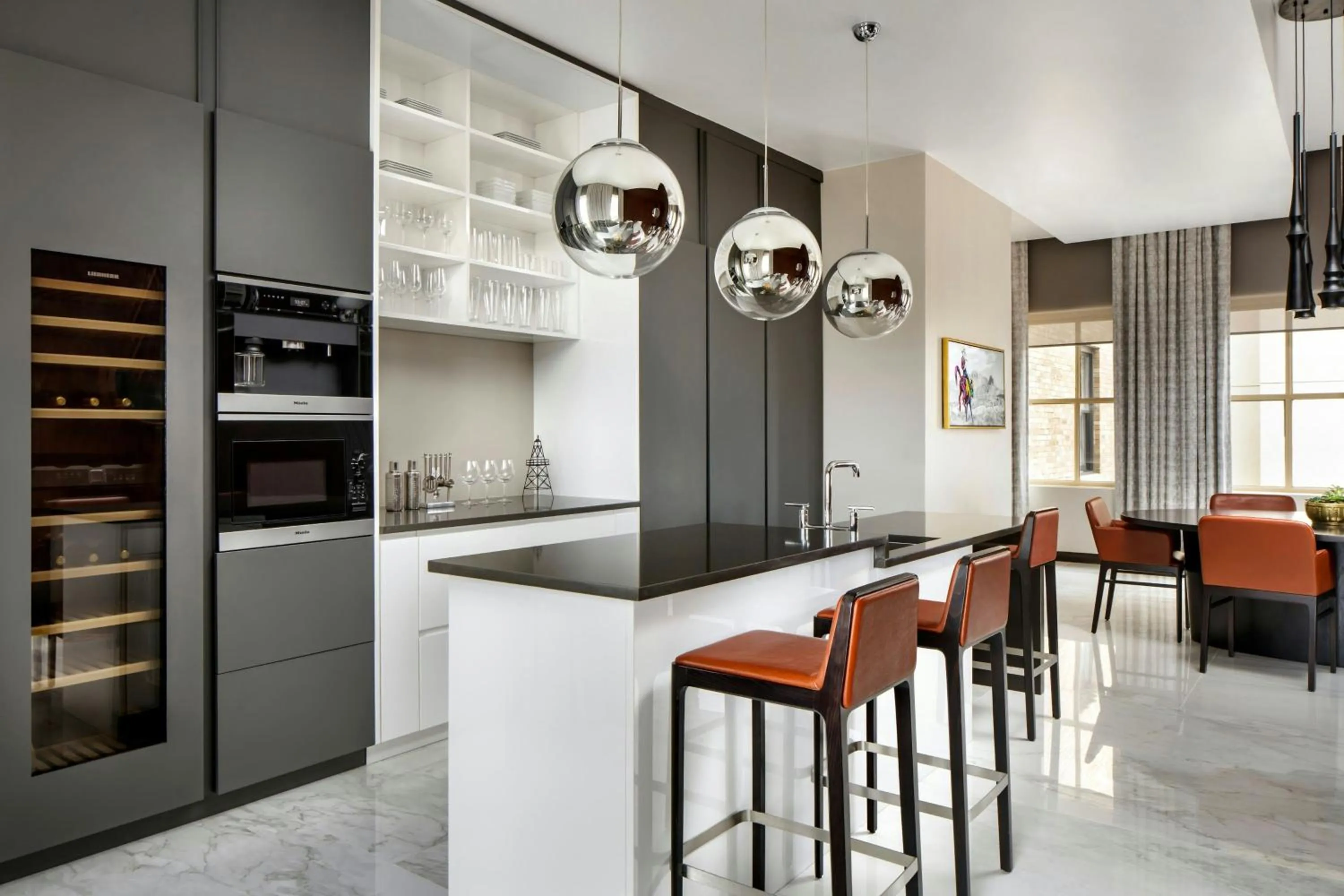 Kitchen or kitchenette in The Sinclair, Autograph Collection