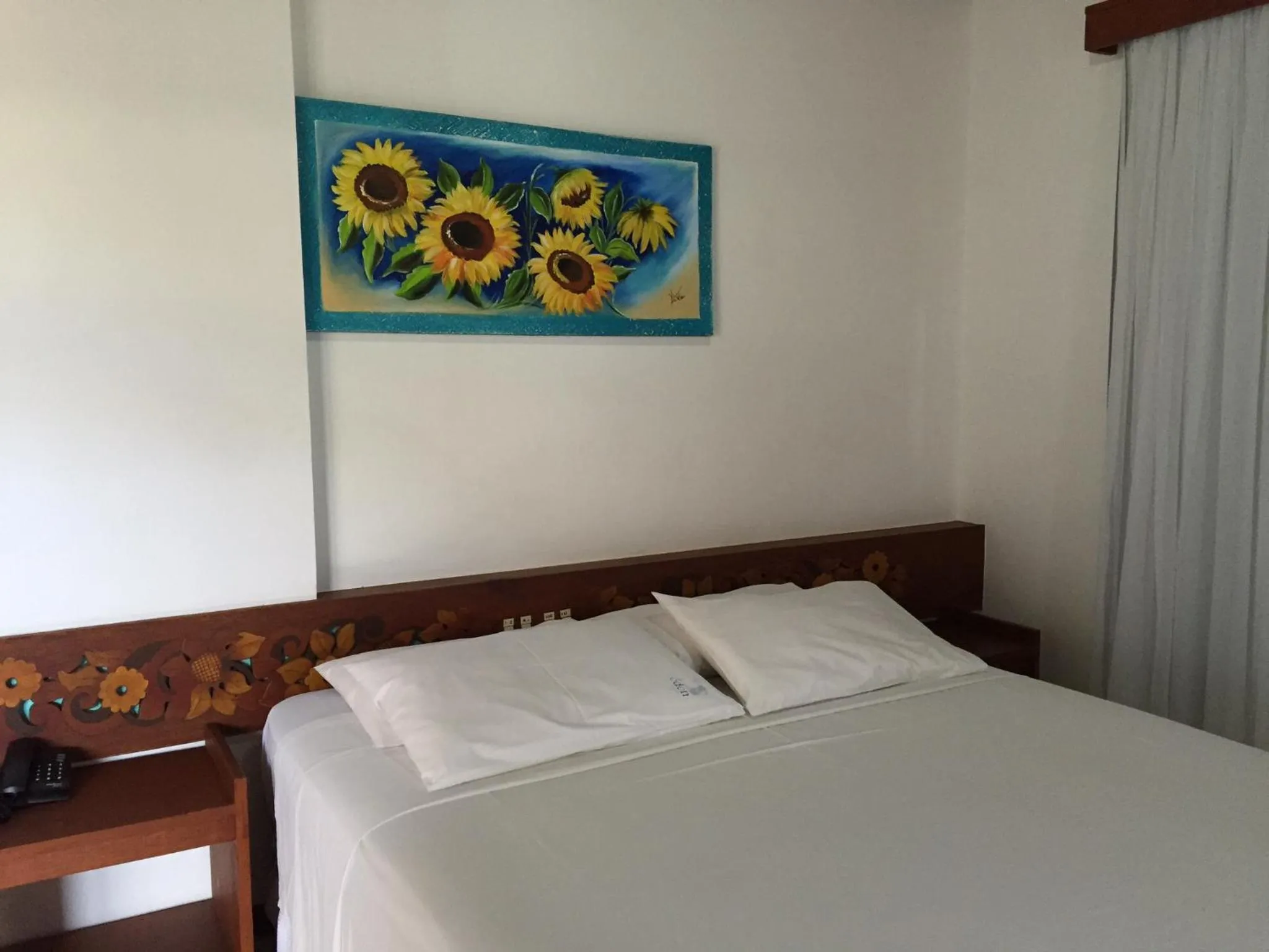 Bed in Eden Praia Hotel