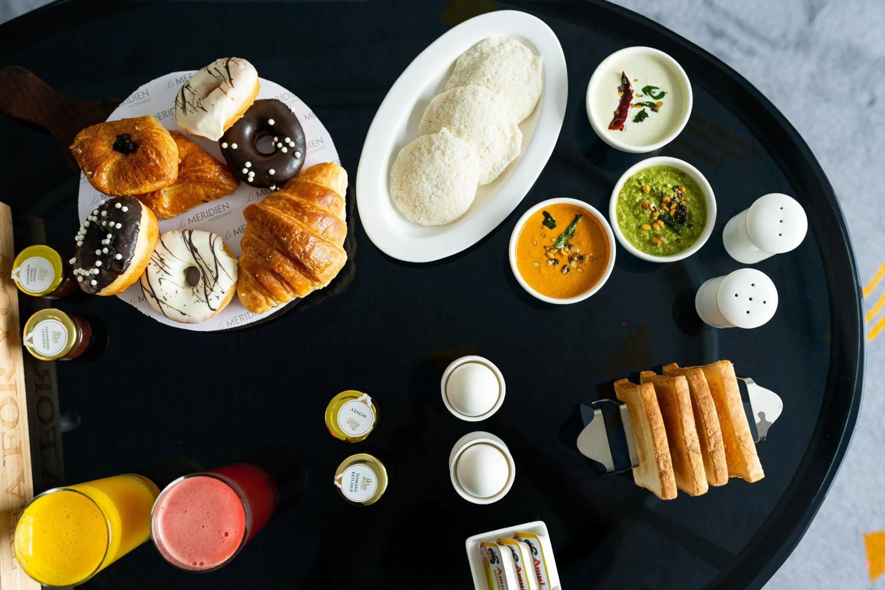 Breakfast in Le Meridien Hyderabad